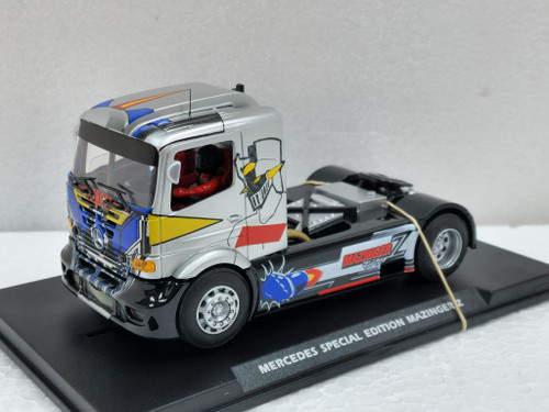 ETRUCK67 Fly Mercedes Race Truck Special Edition Mazinger Z 1:32 Slot Car