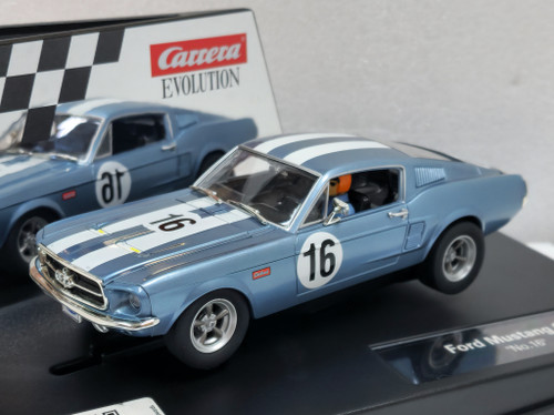 27554 Carrera Evolution Ford Mustang GT #29, 1:32 Slot Car - Great