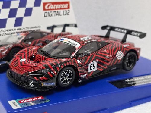Carrera - Carrera Digital 132 (1:32 Cars/1:24 Track/Digital