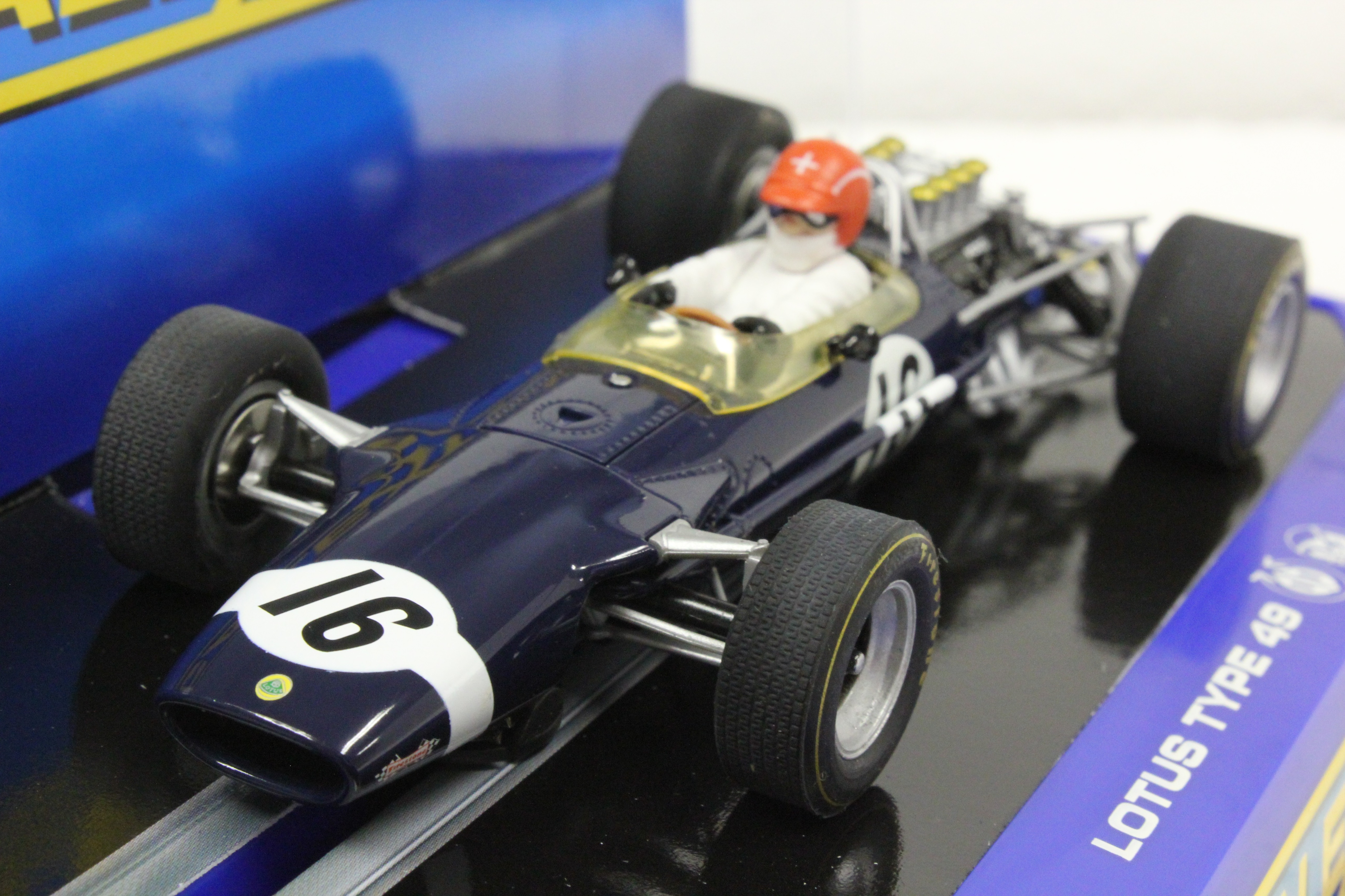 C3092 Scalextric Lotus Type 49 Cosworth V8 Jo Siffert, #16 1/32