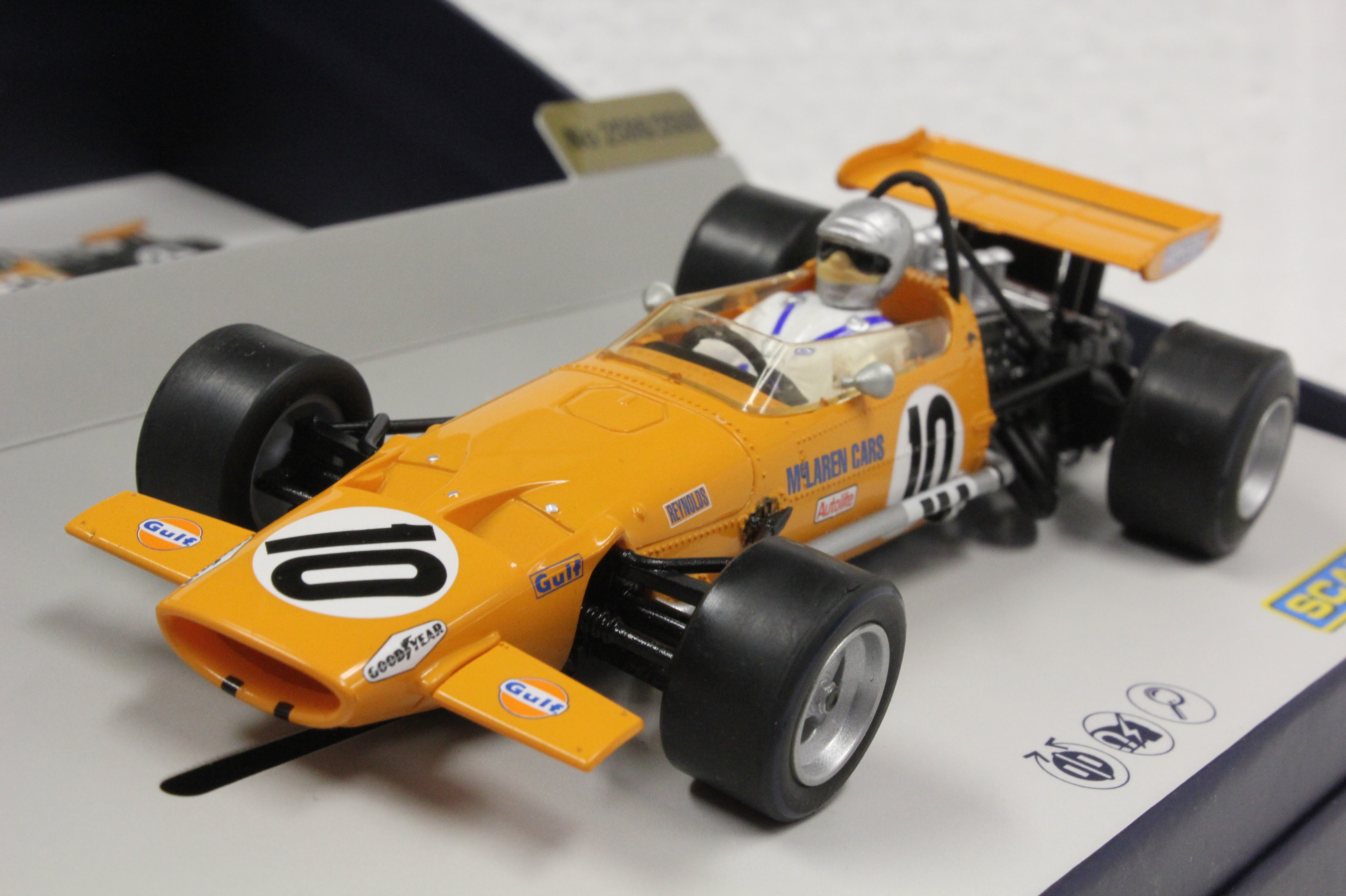 C3545A Scalextric McLaren M7C F1 Bruce McLaren, #10 Limited