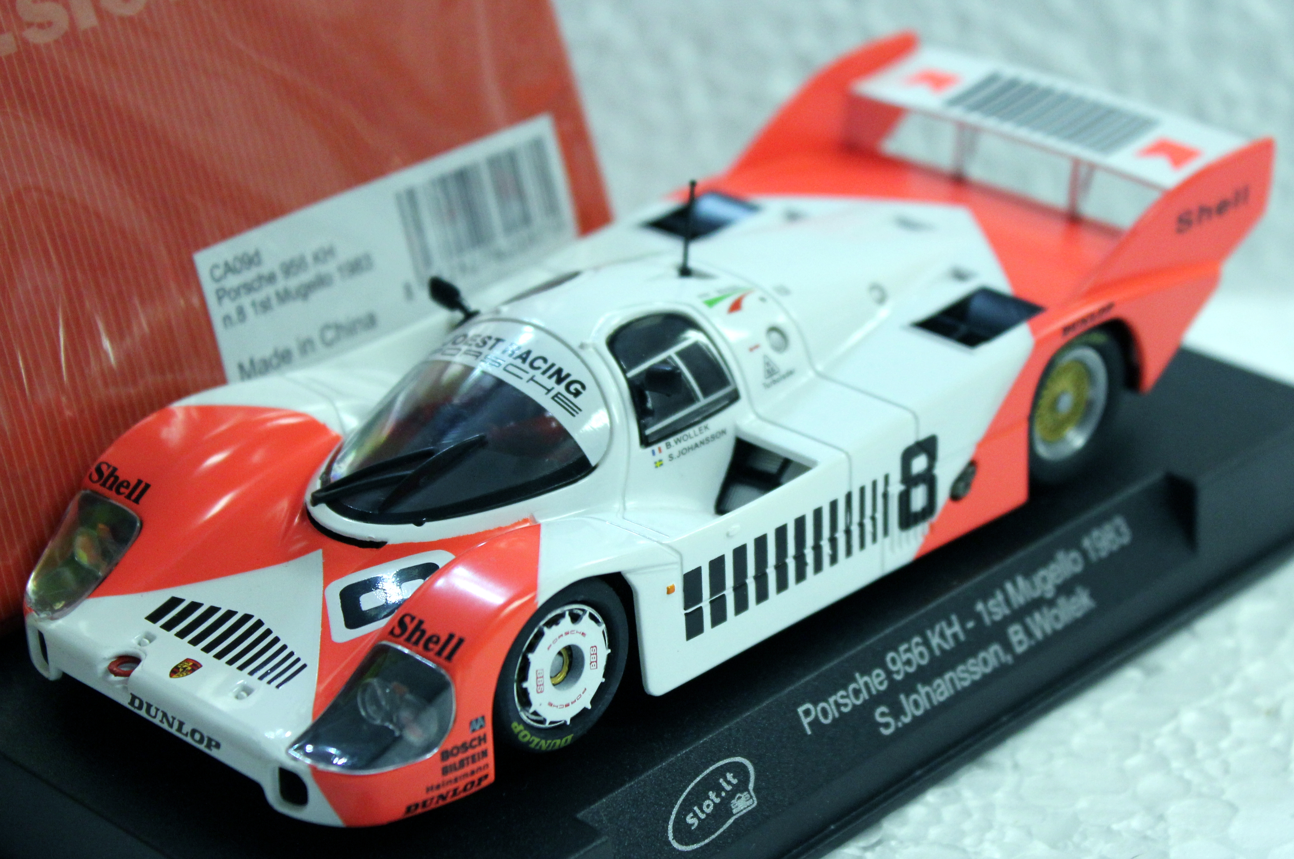 Slot.it Porsche 956C スロットカー1/32 SICA09D Slot.it Porsche 956C Mugello 1st Place 1983, #8 1:32