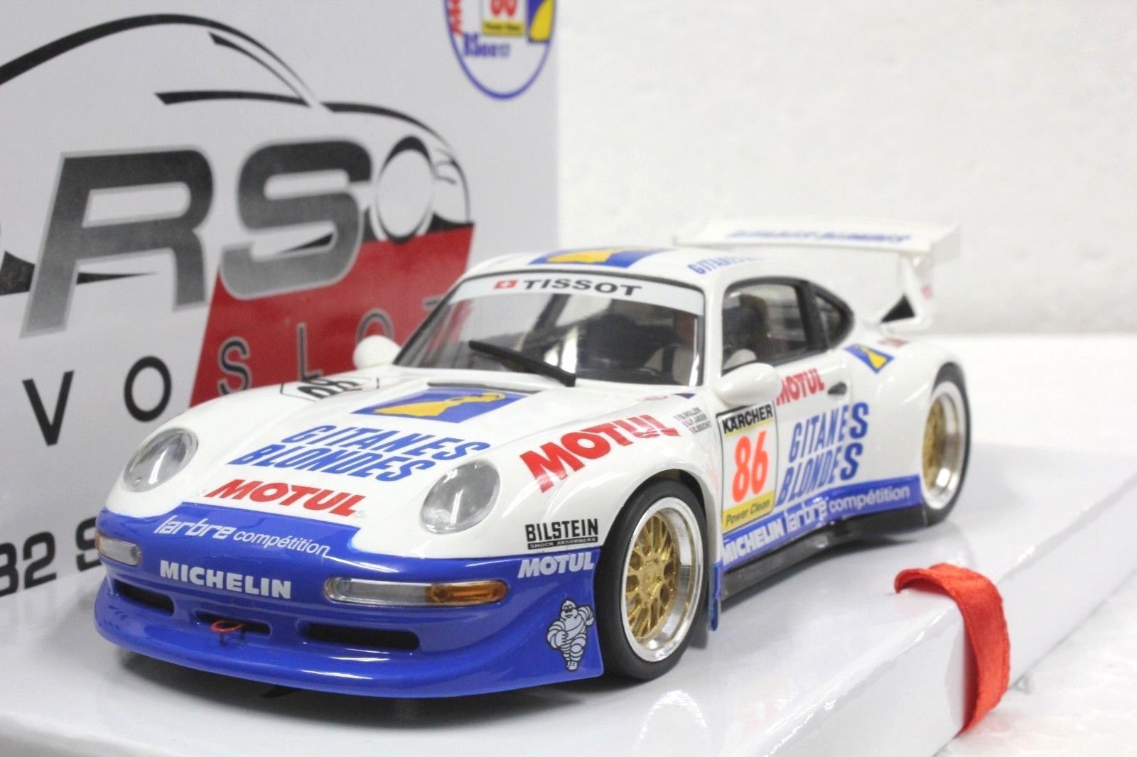 RS0017 RevoSlot Porsche 911 GT2 White Gitanes #86 1:32 Slot Car