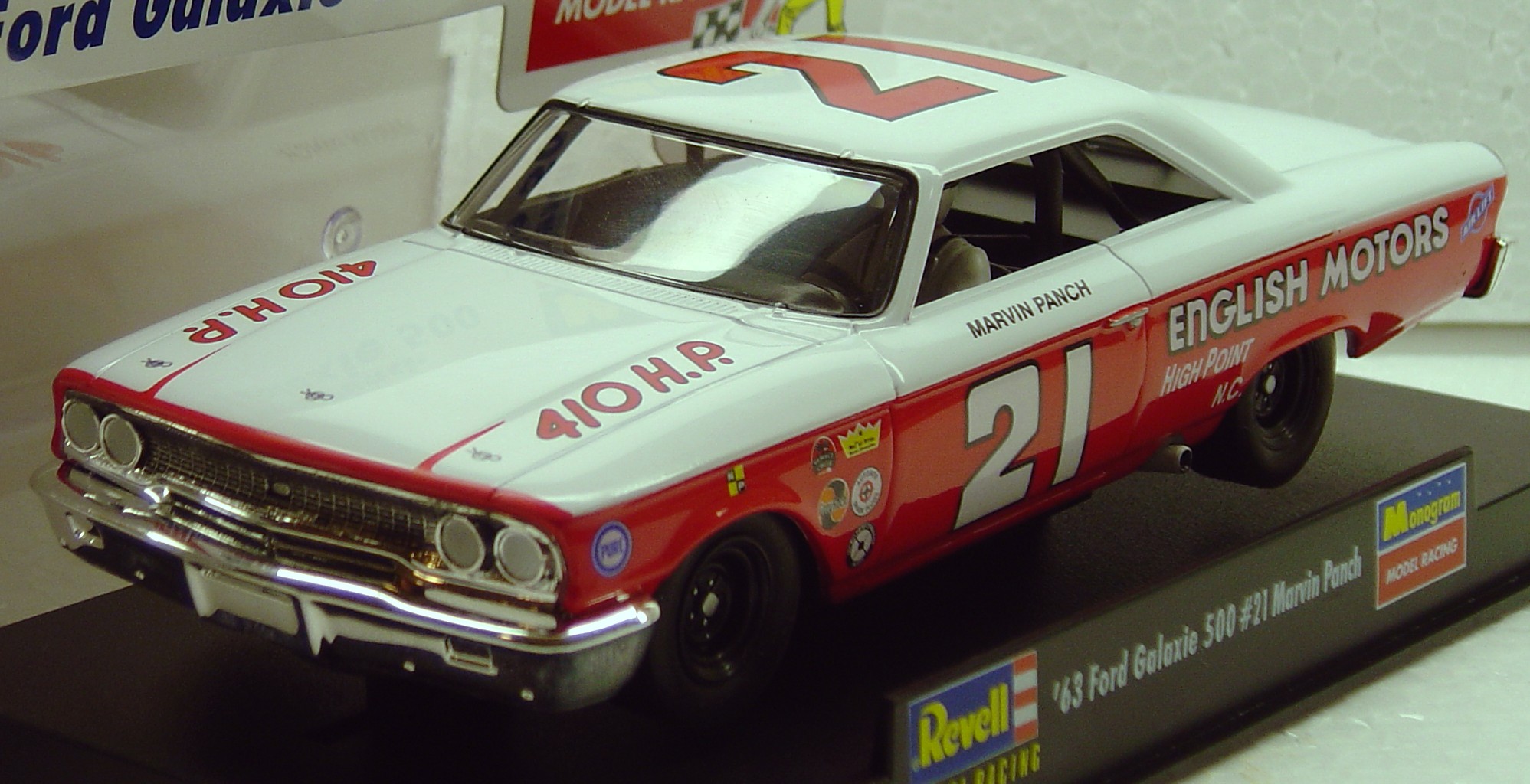 4891 Revell/Monogram 1963 Ford Galaxie Marvin Panch 1:32 Slot Car
