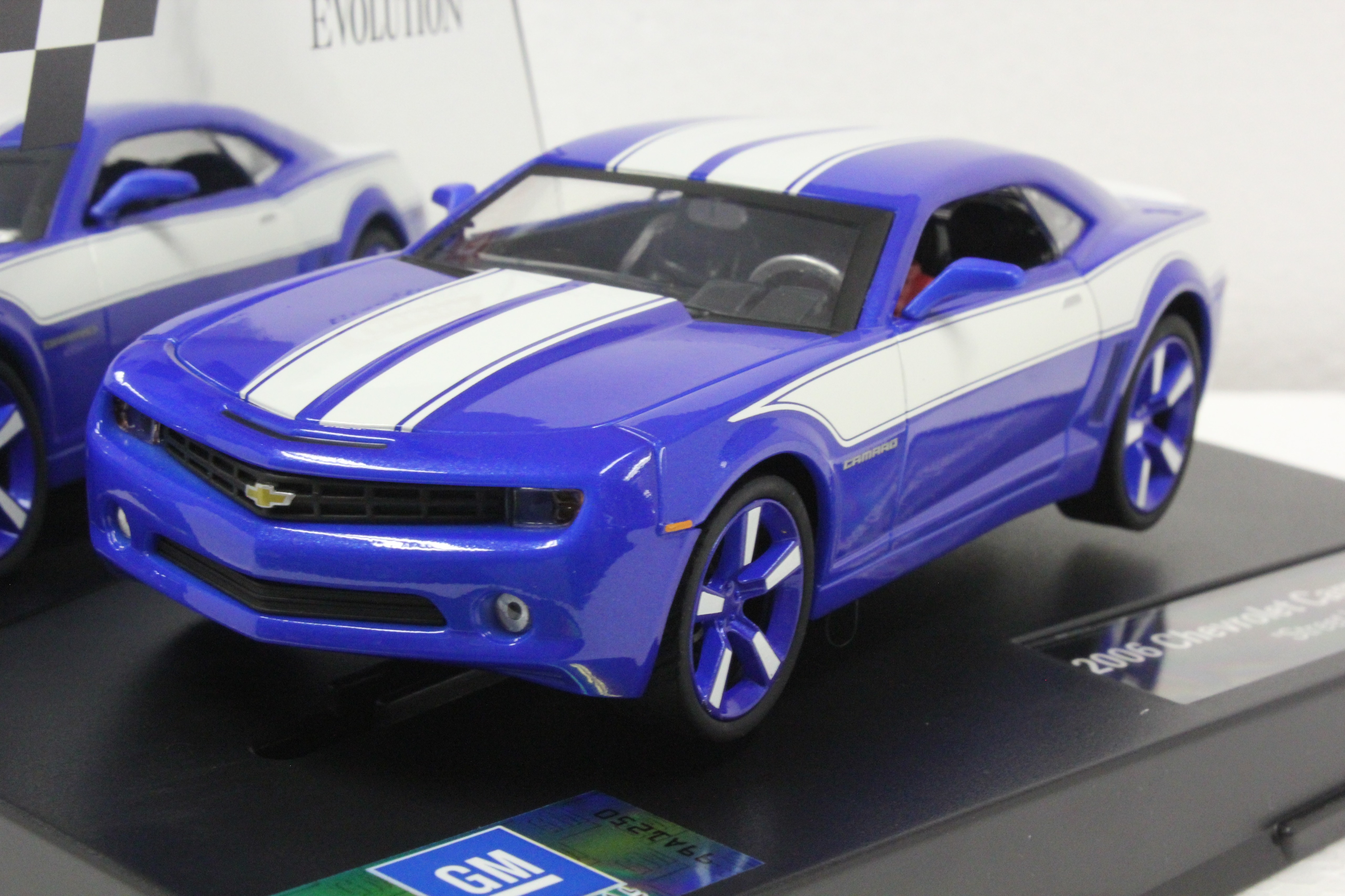 27462 Carrera Evolution Chevrolet Camaro Concept 1:32 Slot Car