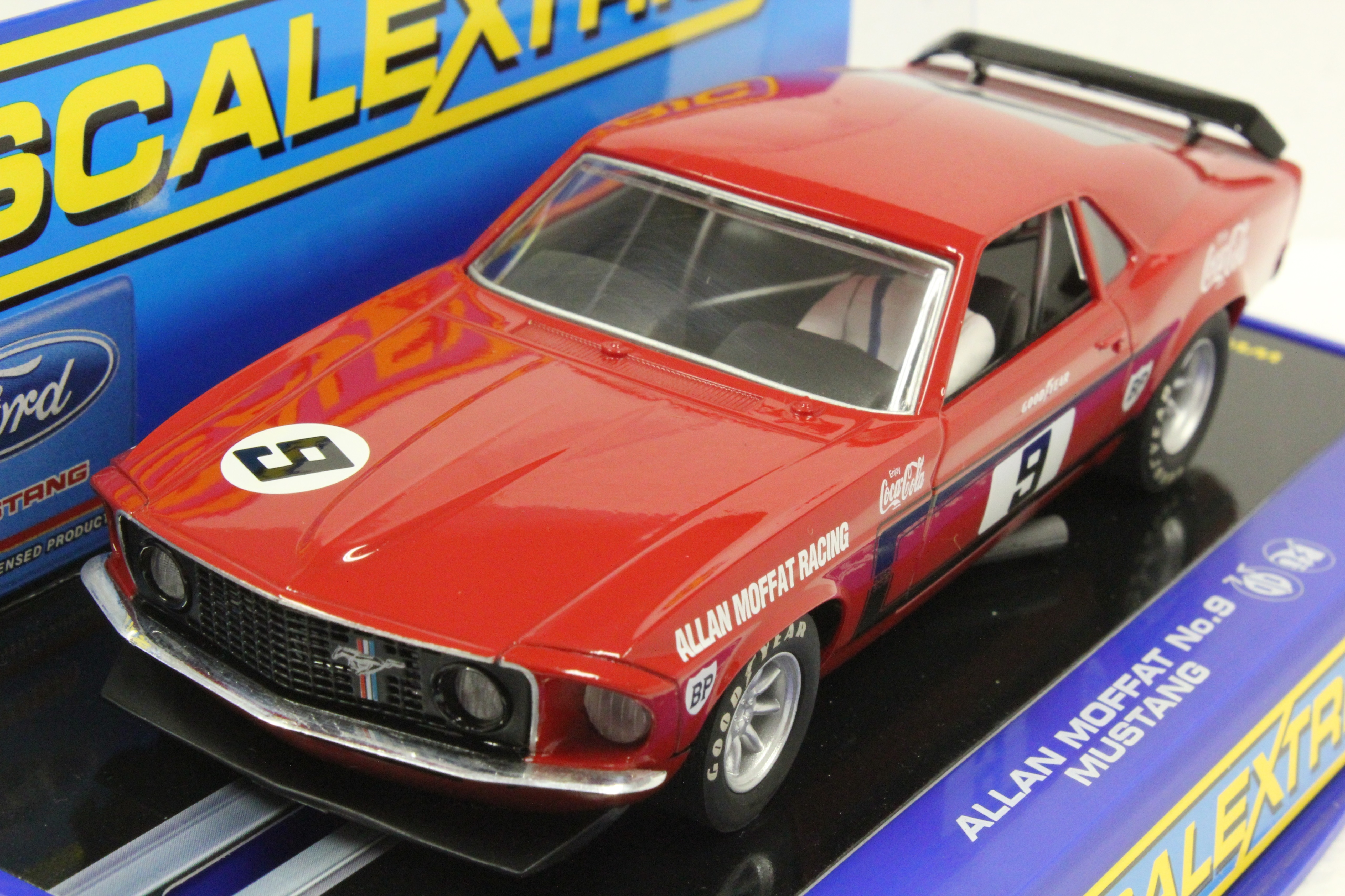 C2775 Scalextric 1969 Ford Mustang Allan Moffat Coca Cola, #9 1:32 Slot Car