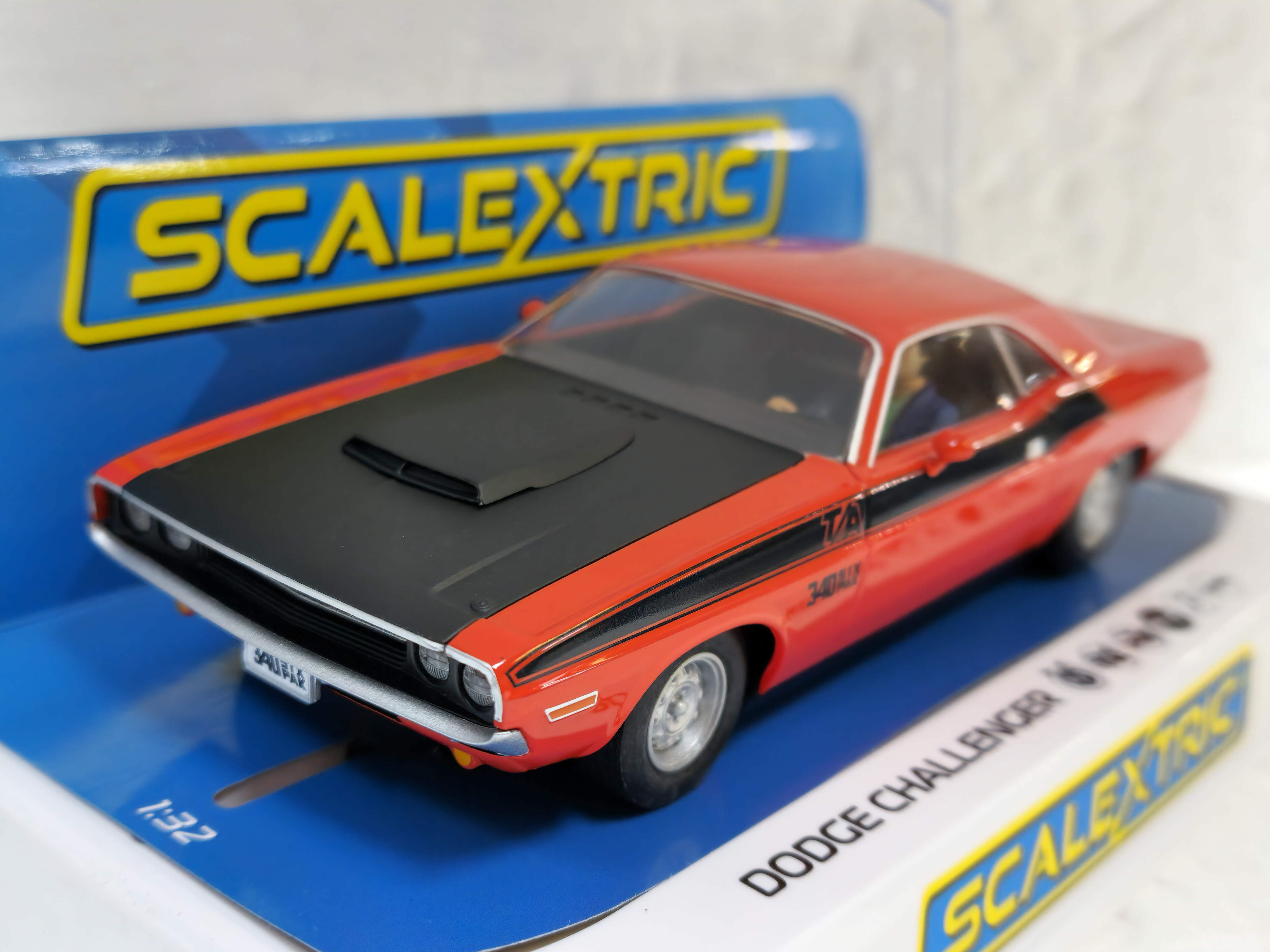 C4065 Scalextric Dodge Challenger Red & Black 1:32 Slot Car - Great  Traditions