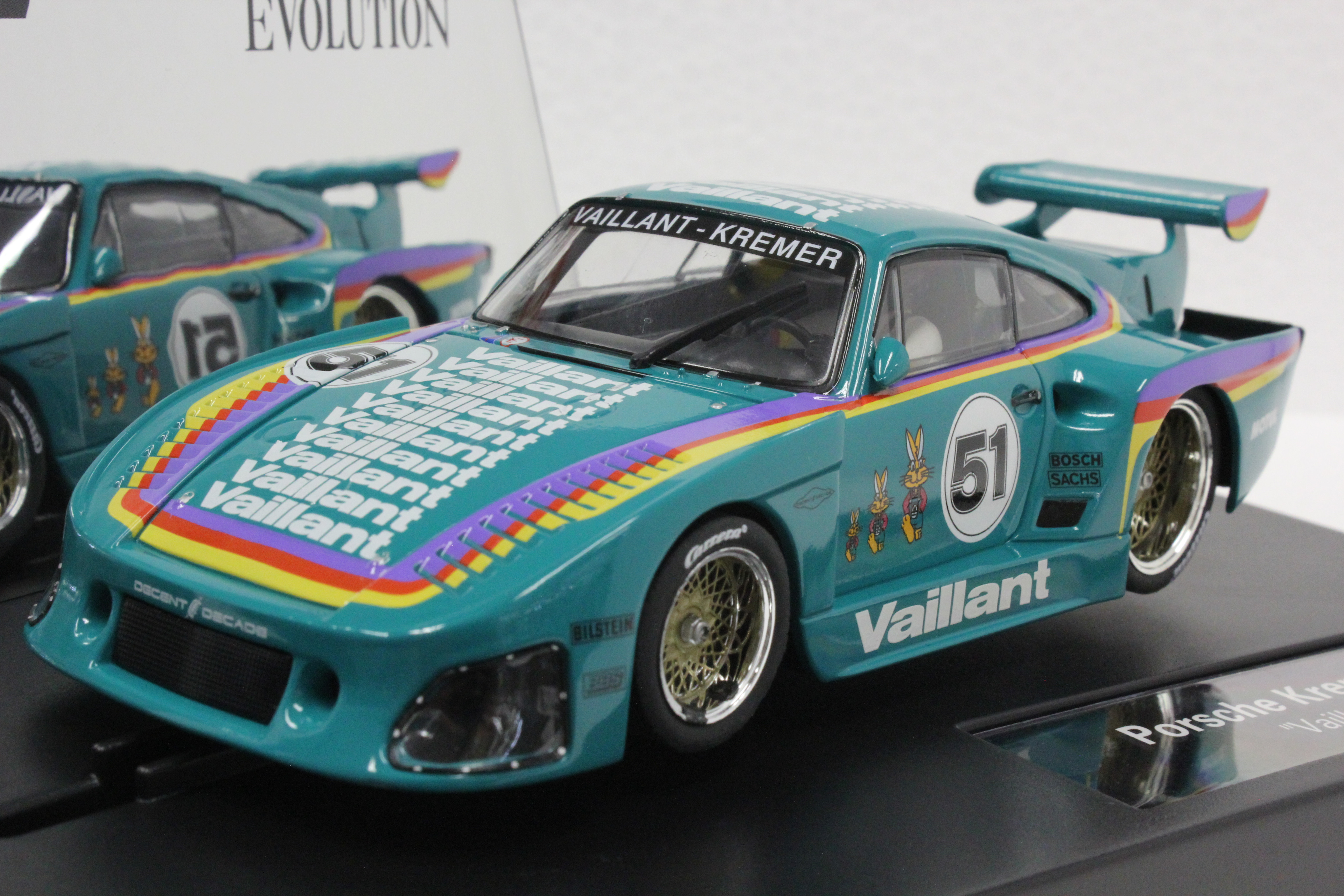 27612 Carrera Evolution Porsche Kremer 935 K3 Vaillant, #51 1:32