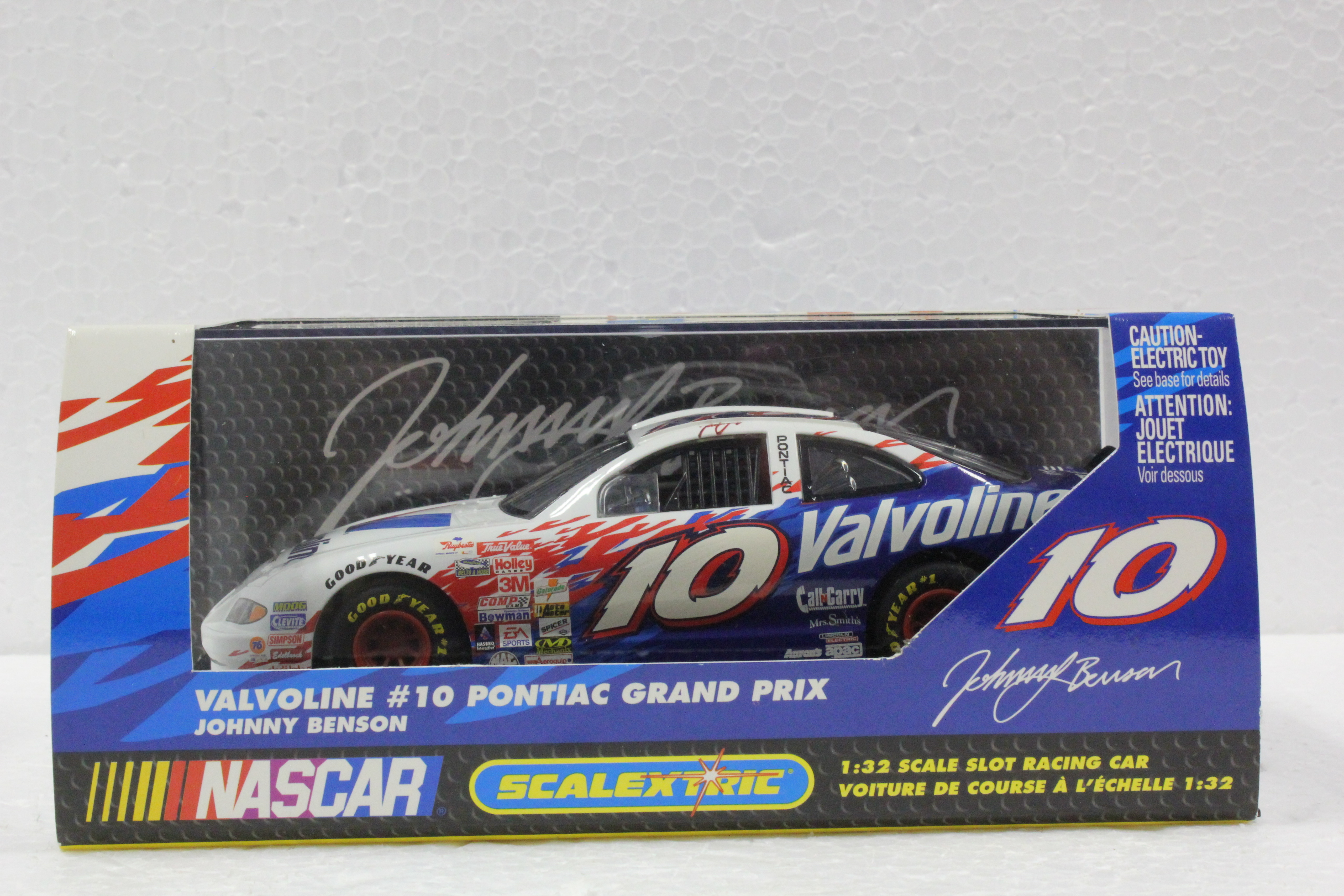 C2375 Scalextric Pontiac Grand Prix Johnny Benson Valvoline, #10 1