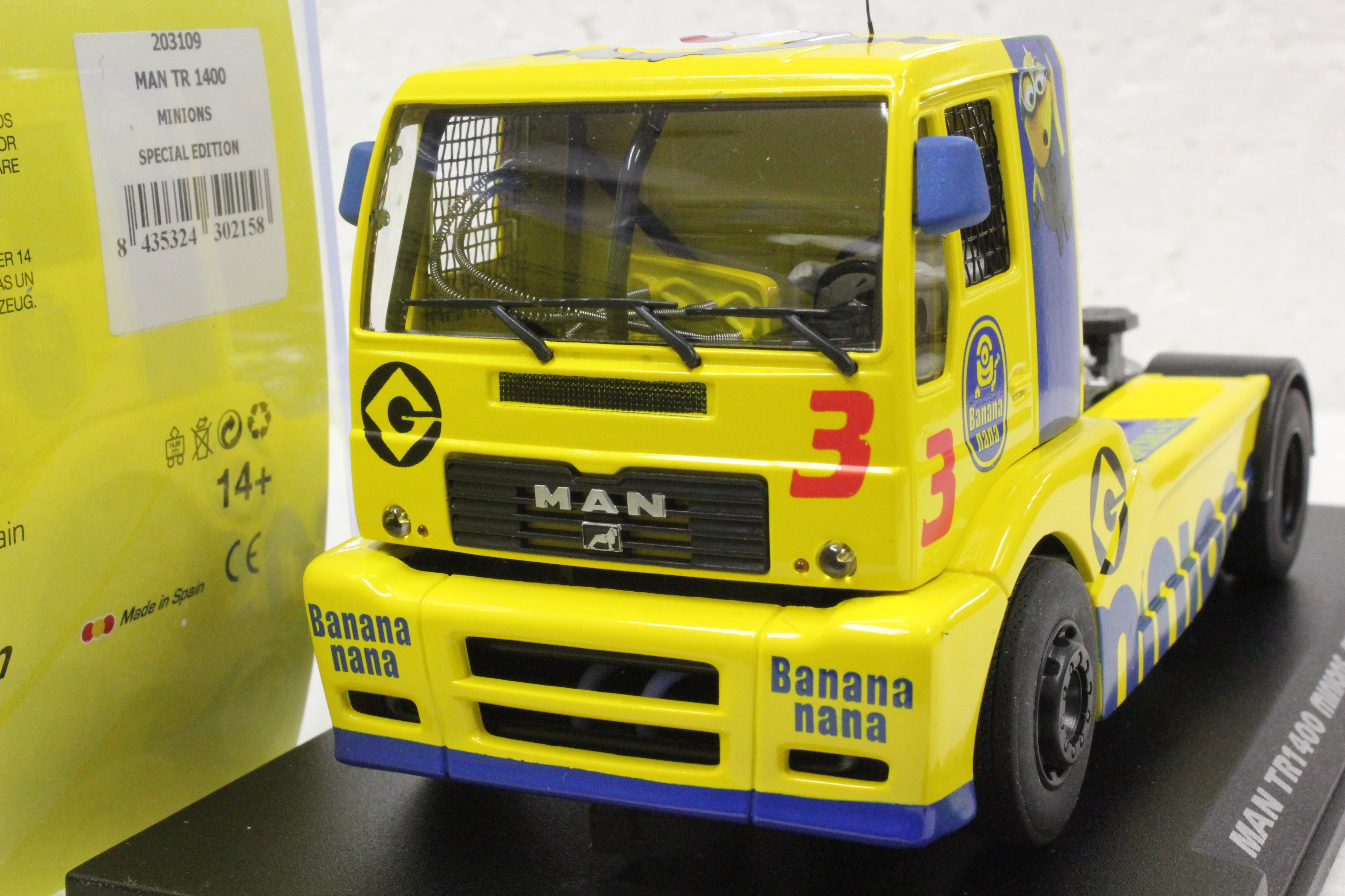 203109 Fly MAN TR1400 Truck Minions Special Edition, #3 1:32