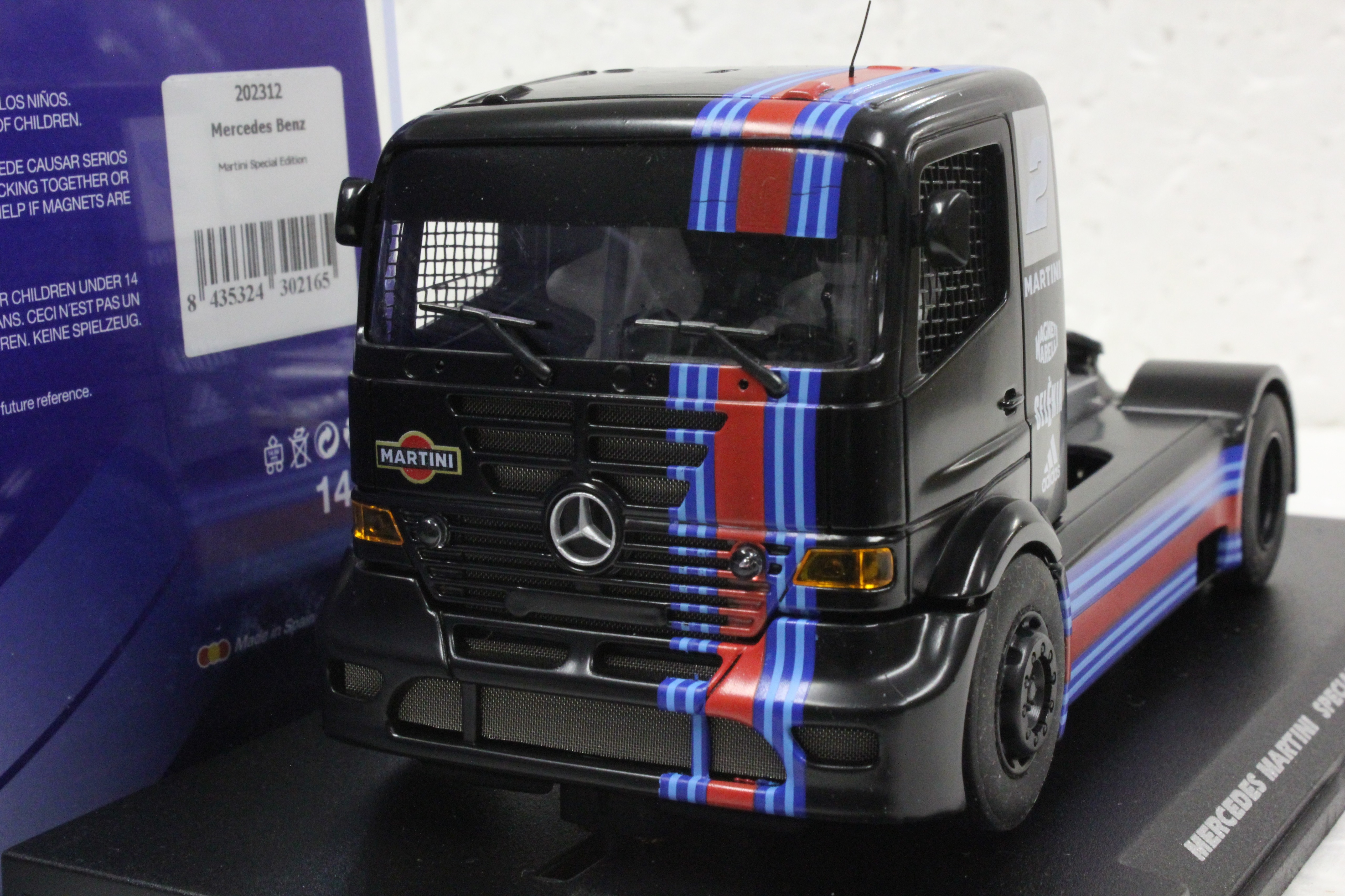 202312 Fly Mercedes-Benz Truck Martini Special Edition, #2 1:32