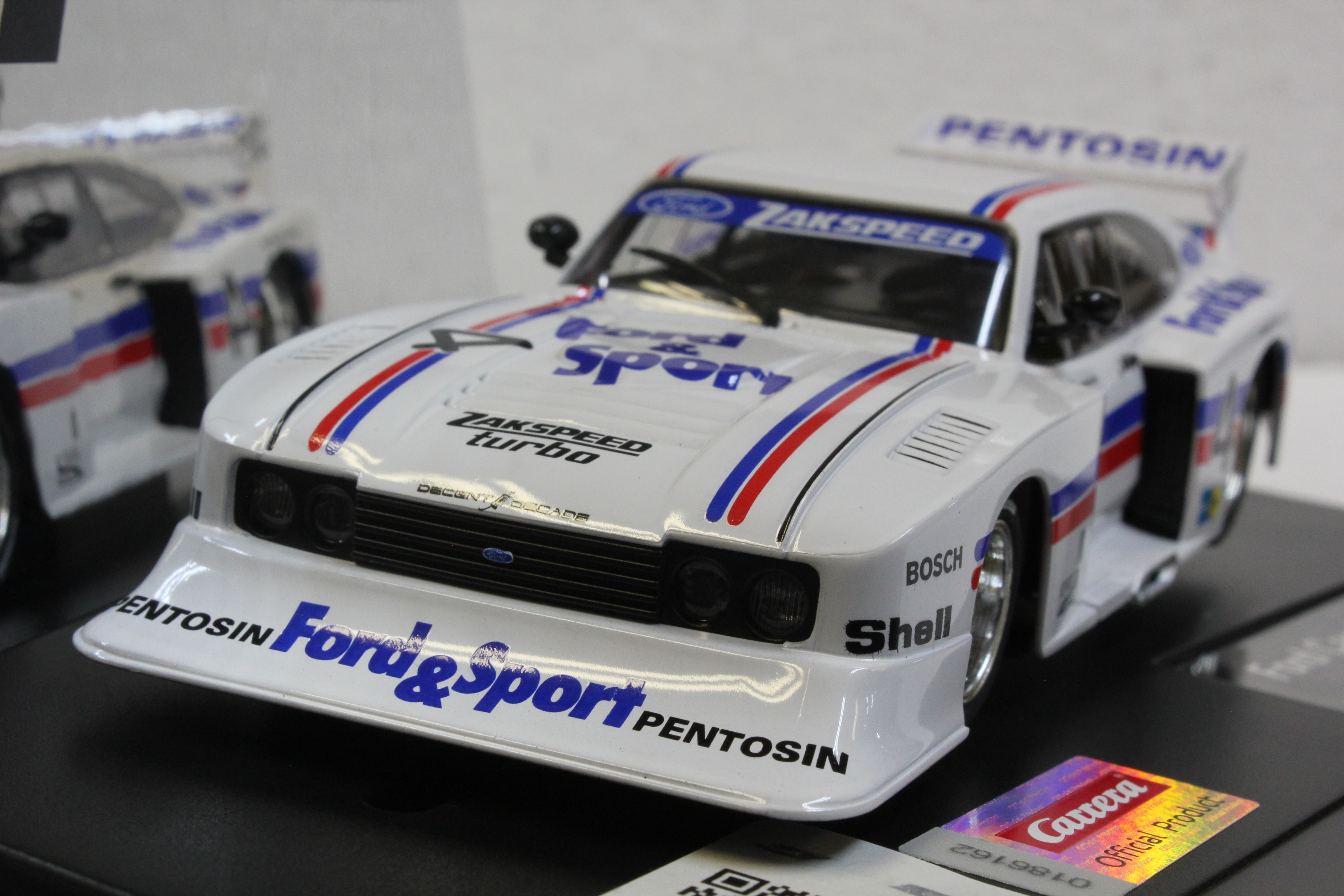 27628 Carrera Evolution Ford Capri Zakspeed Lilli Resienbichler