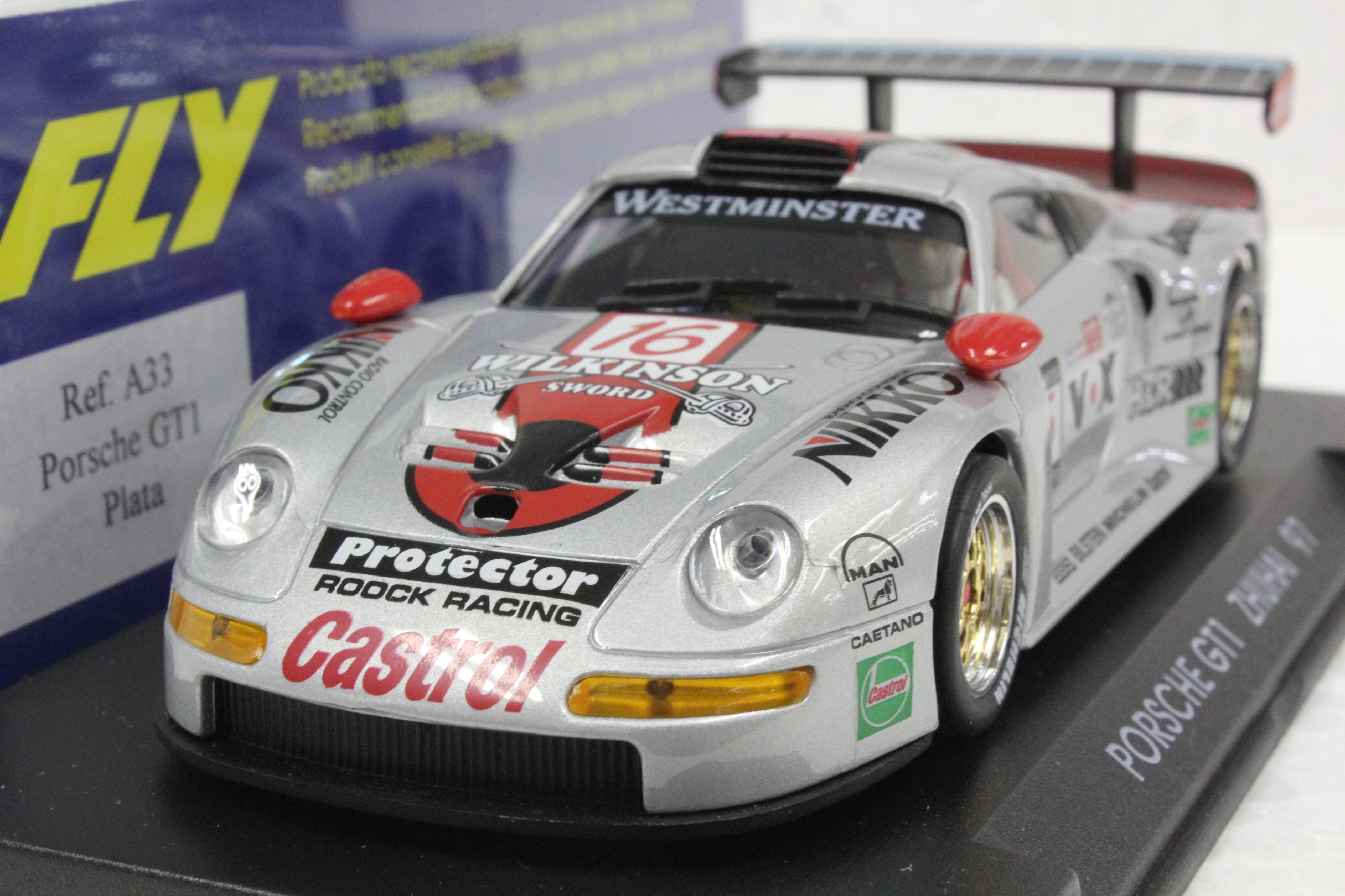 A33 Fly Porsche 911 GT1 Silverstone 1997 'Zhuhai', #16 1:32 Slot