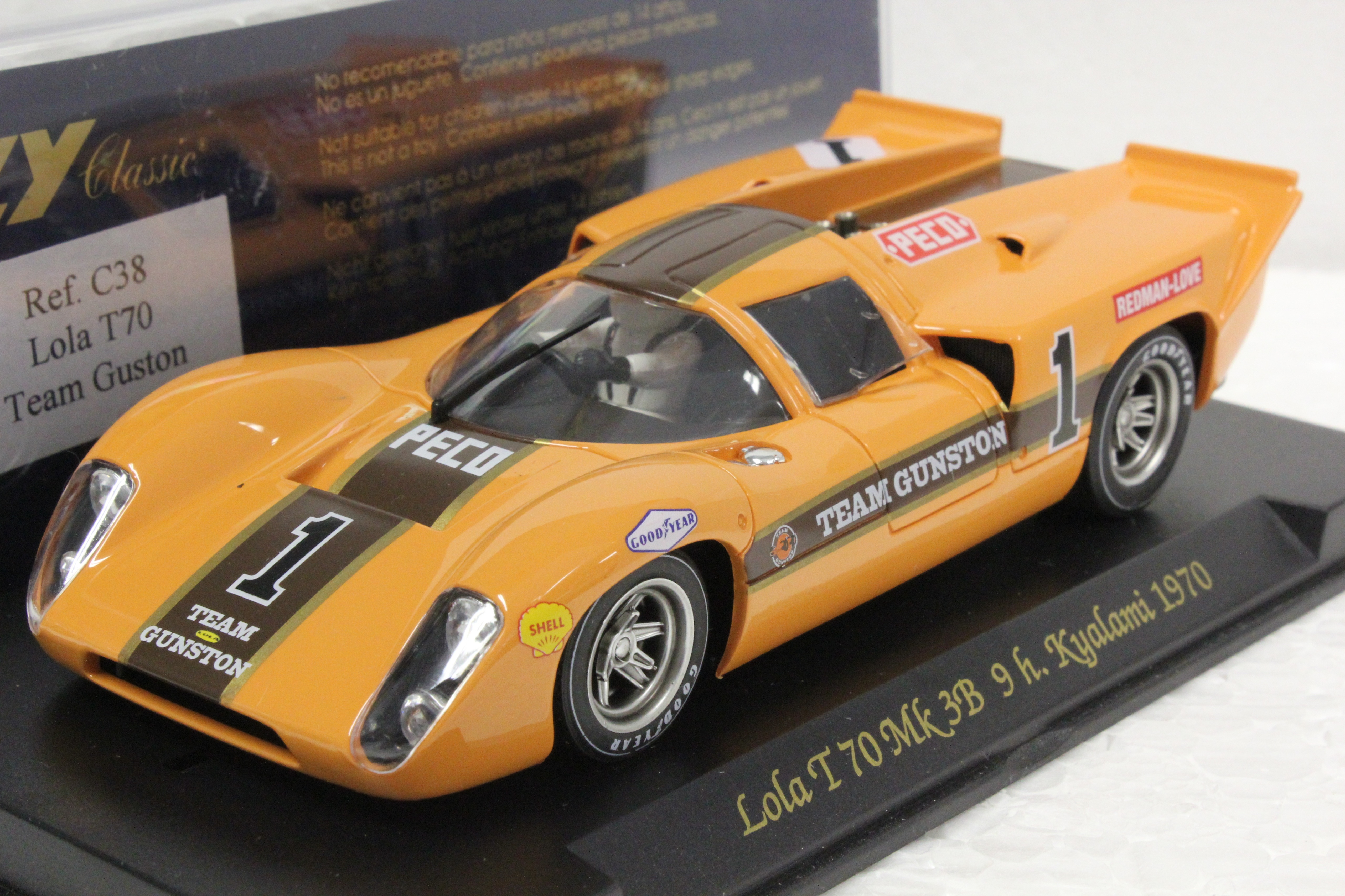 C38 Fly Lola T70 MK3B 9h Kyalami 1970 Team Guston, #1 1:32 Slot Car