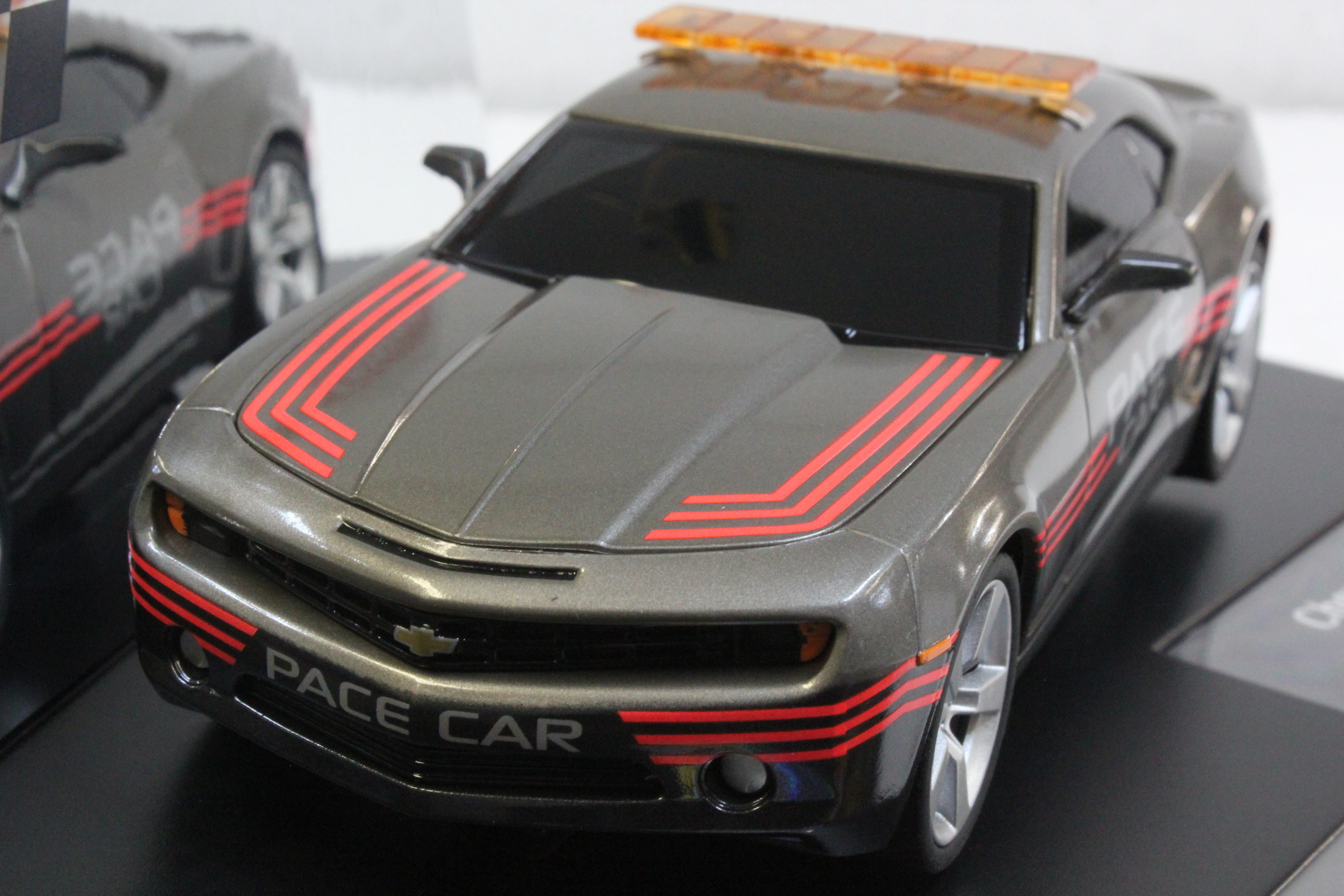 27632 Carrera Evolution Chevrolet Camaro Pace Car 1:32 Slot Car