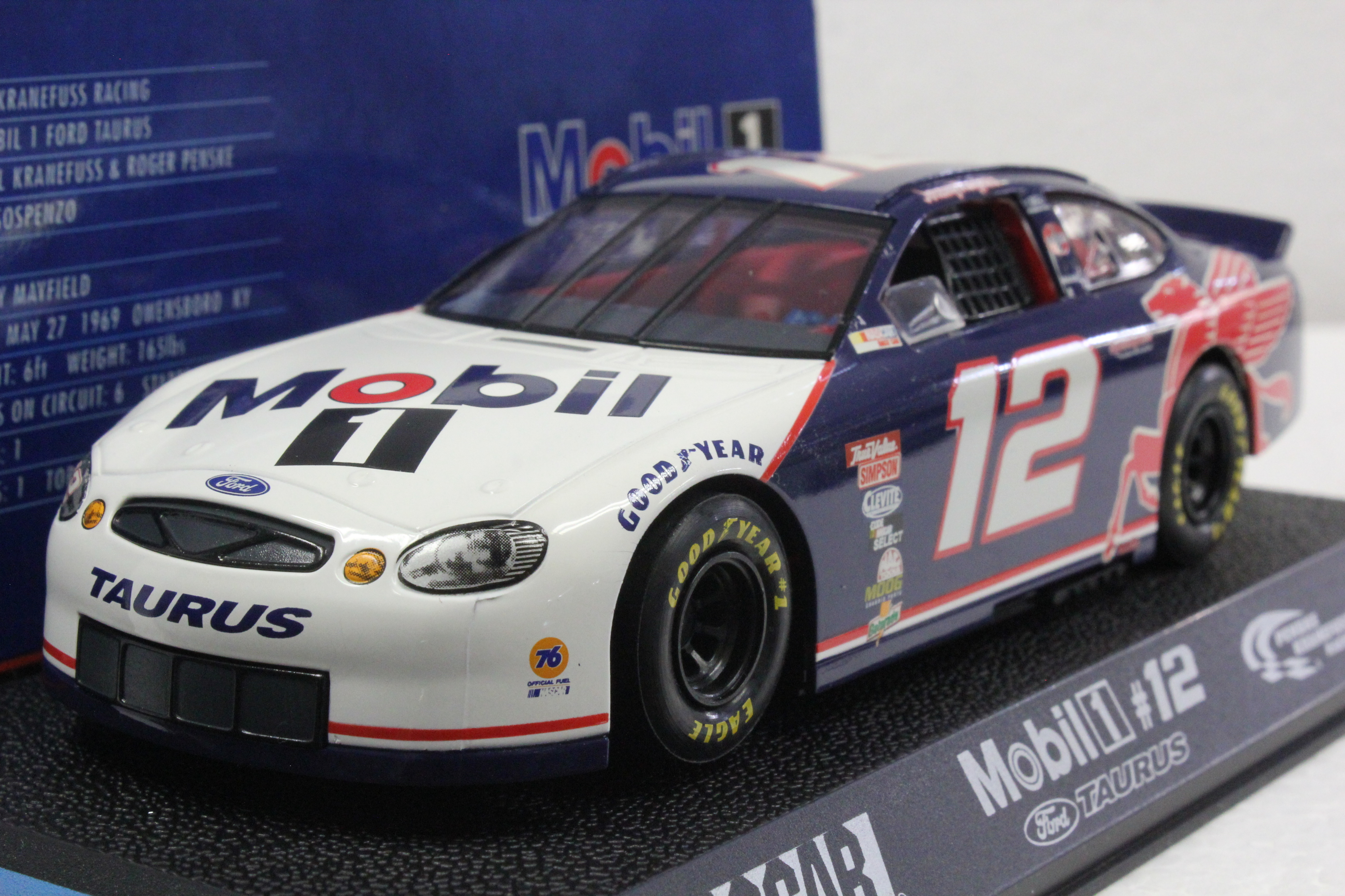 C2143 Scalextric Ford Taurus Mobil 1 Jeremy Mayfield, #12 1:32
