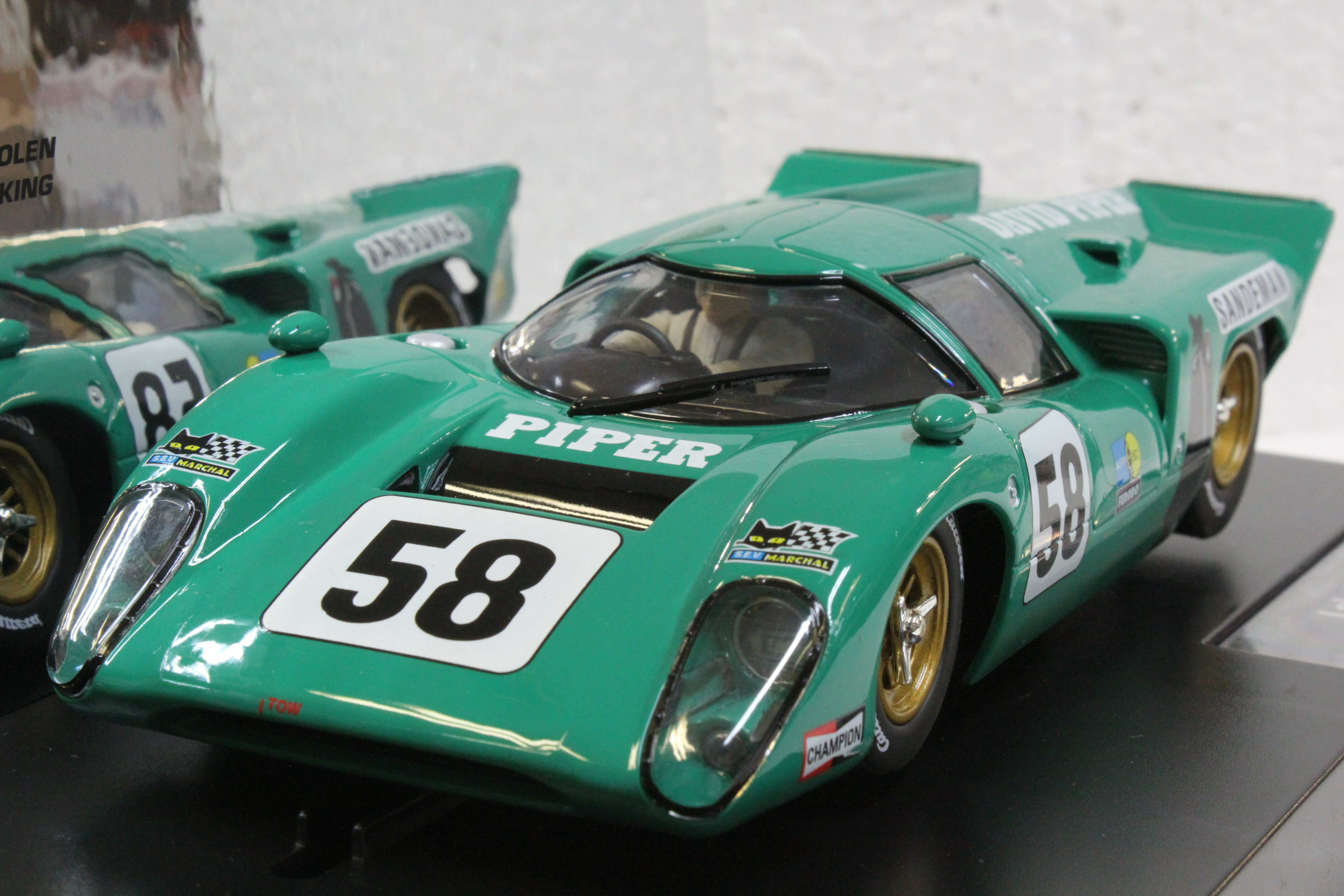 23908 Carrera Digital 124 Lola T70 MKIIIb, #58 1:24 Slot Car w