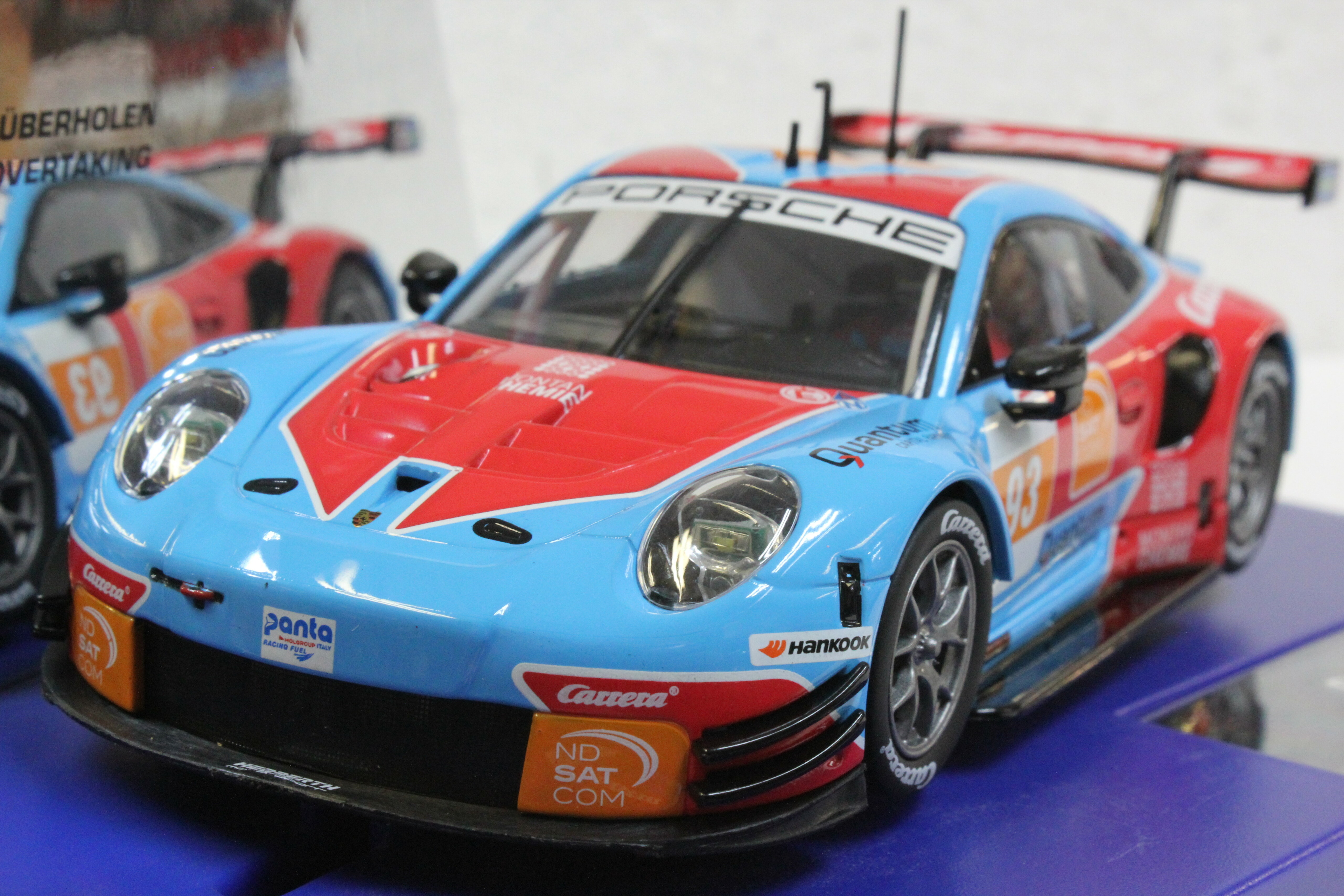カレラDigital132タンカーBerchtesgadener Land　新品 30950 Carrera Digital 132 Porsche 911 RSR GT, #93 1:32 Slot Car