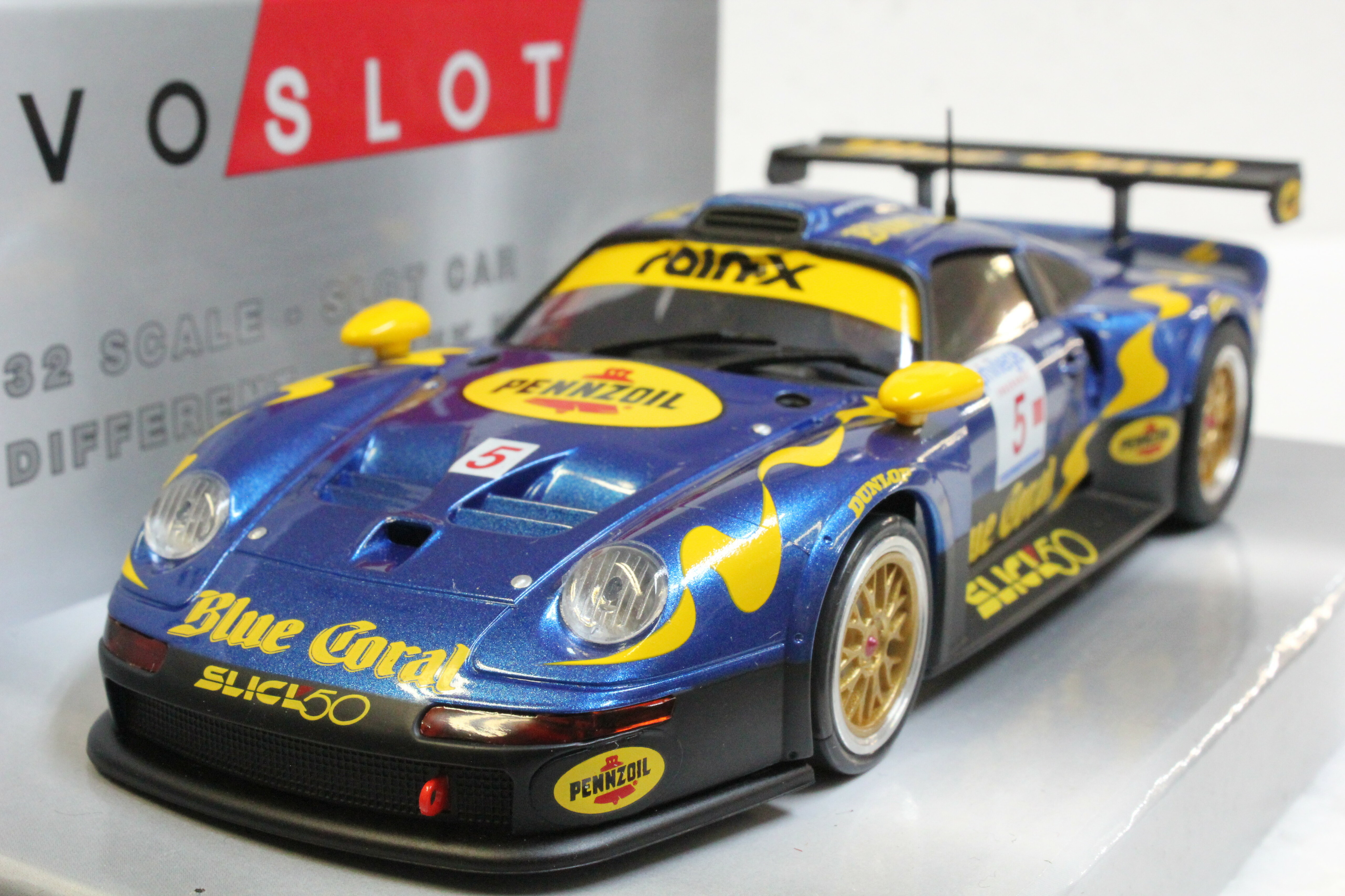 ミニカー REVOSLOT 1/32 PORSCHE Revoslot 1/32 ｽﾛｯﾄｶｰ RS0006◇Porsche 911 GT2 ＃64 TSW Team