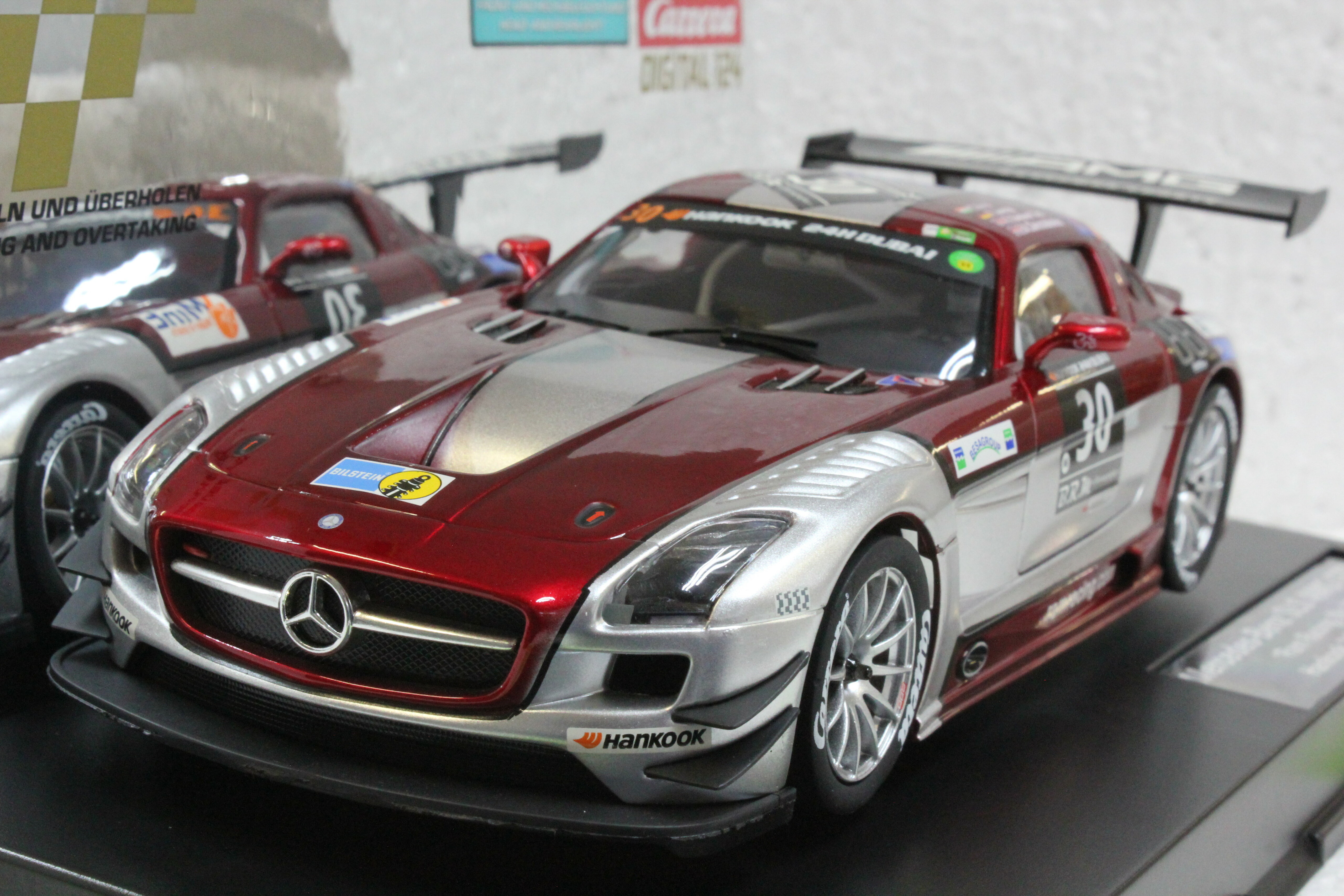 23864 Carrera Digital 124 Mercedes-Benz SLS AMG GT3, #30 1:24 Slot Car