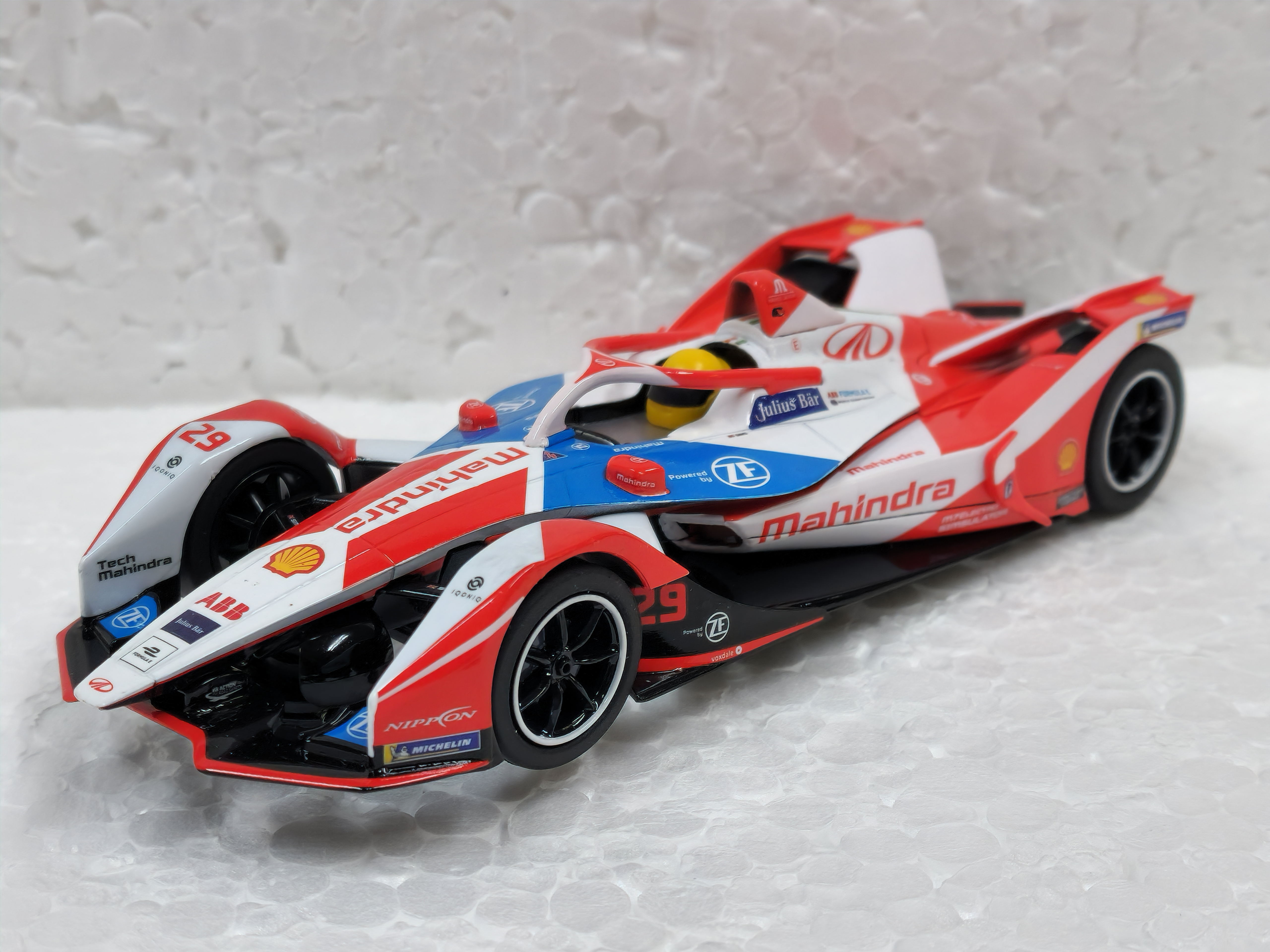 C4285 Scalextric Formula E Mahindra Racing Alexander Sims, #29 1