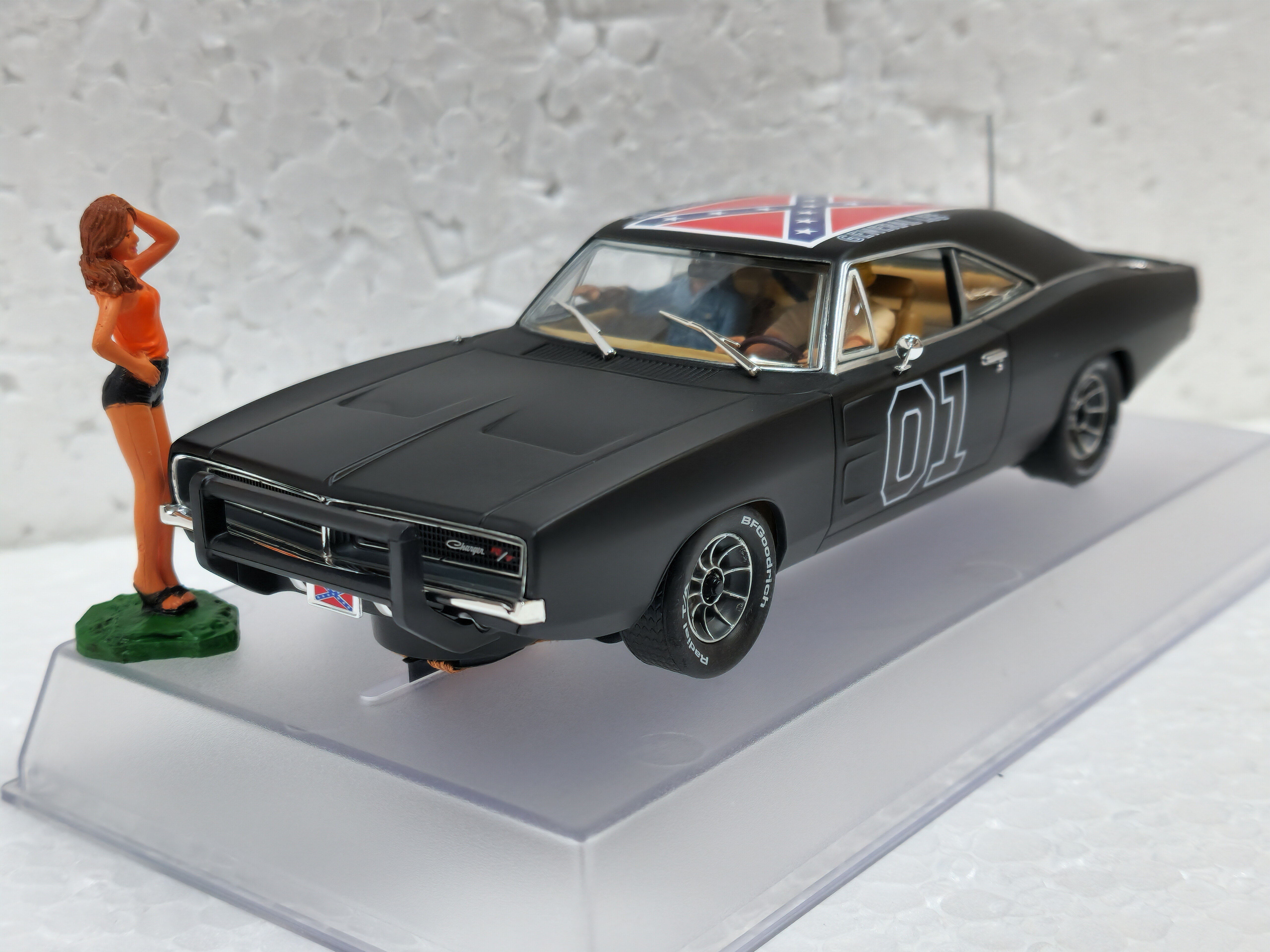 P148-DS Pioneer The General Lee '69 Dodge Charger - Dukes of Hazzard Black,  #01 1:32 Slot Car