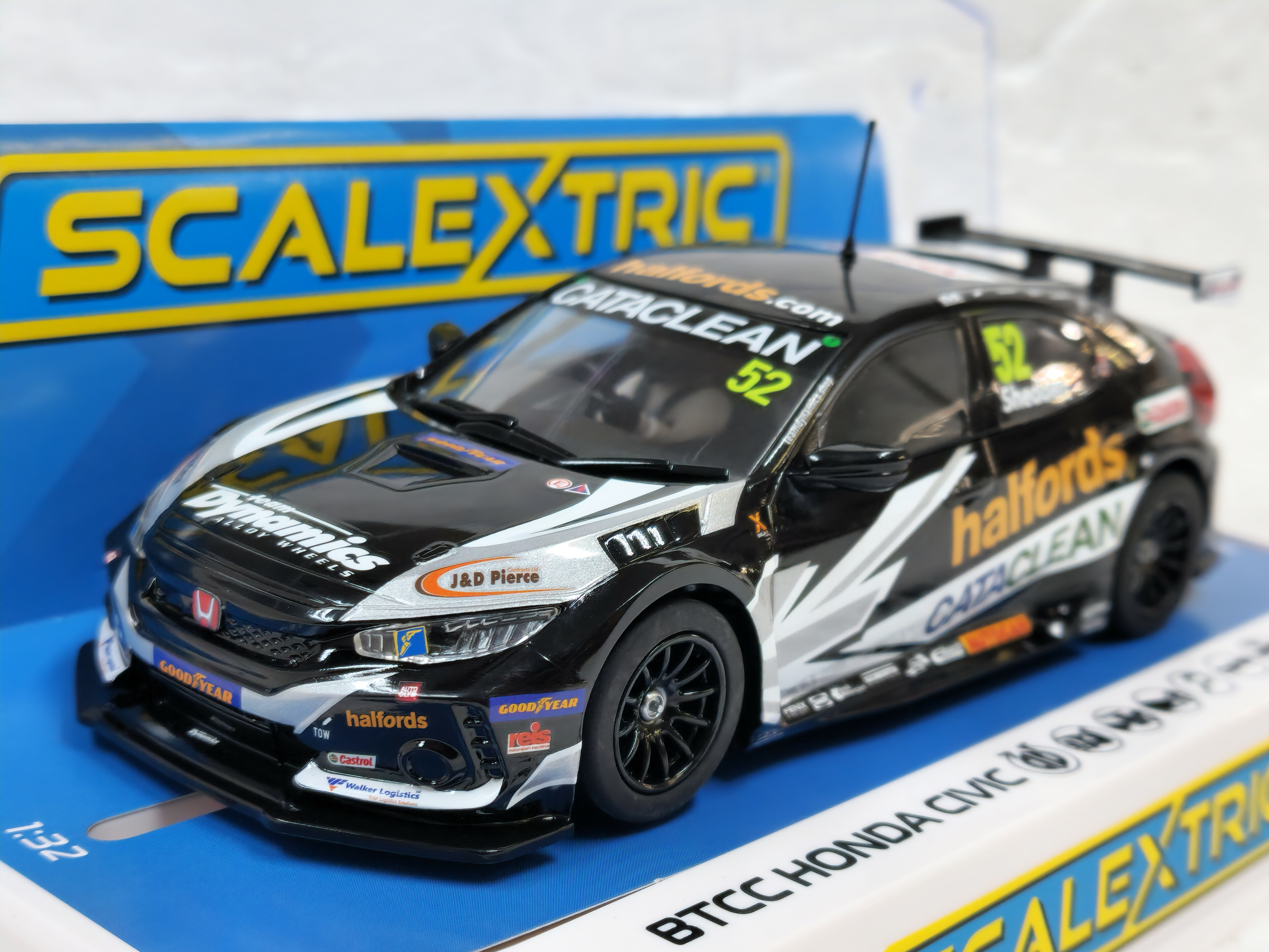 草*衛様 SCALEXTRIC POLE POSITION 1:32 pole-position.jpg