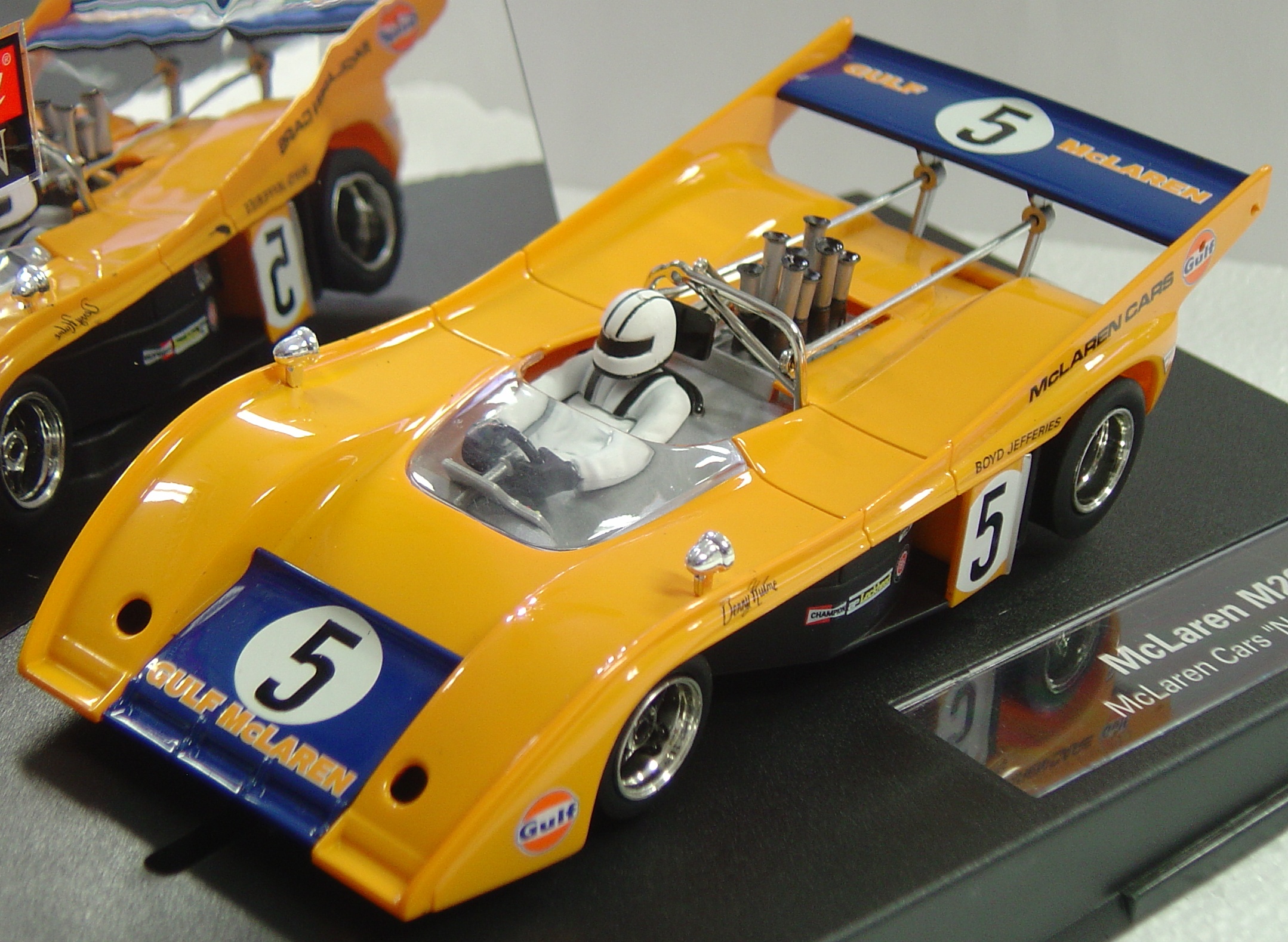 27328 Carrera Evolution McLaren M20 '72 Can-Am Championship, #5 1