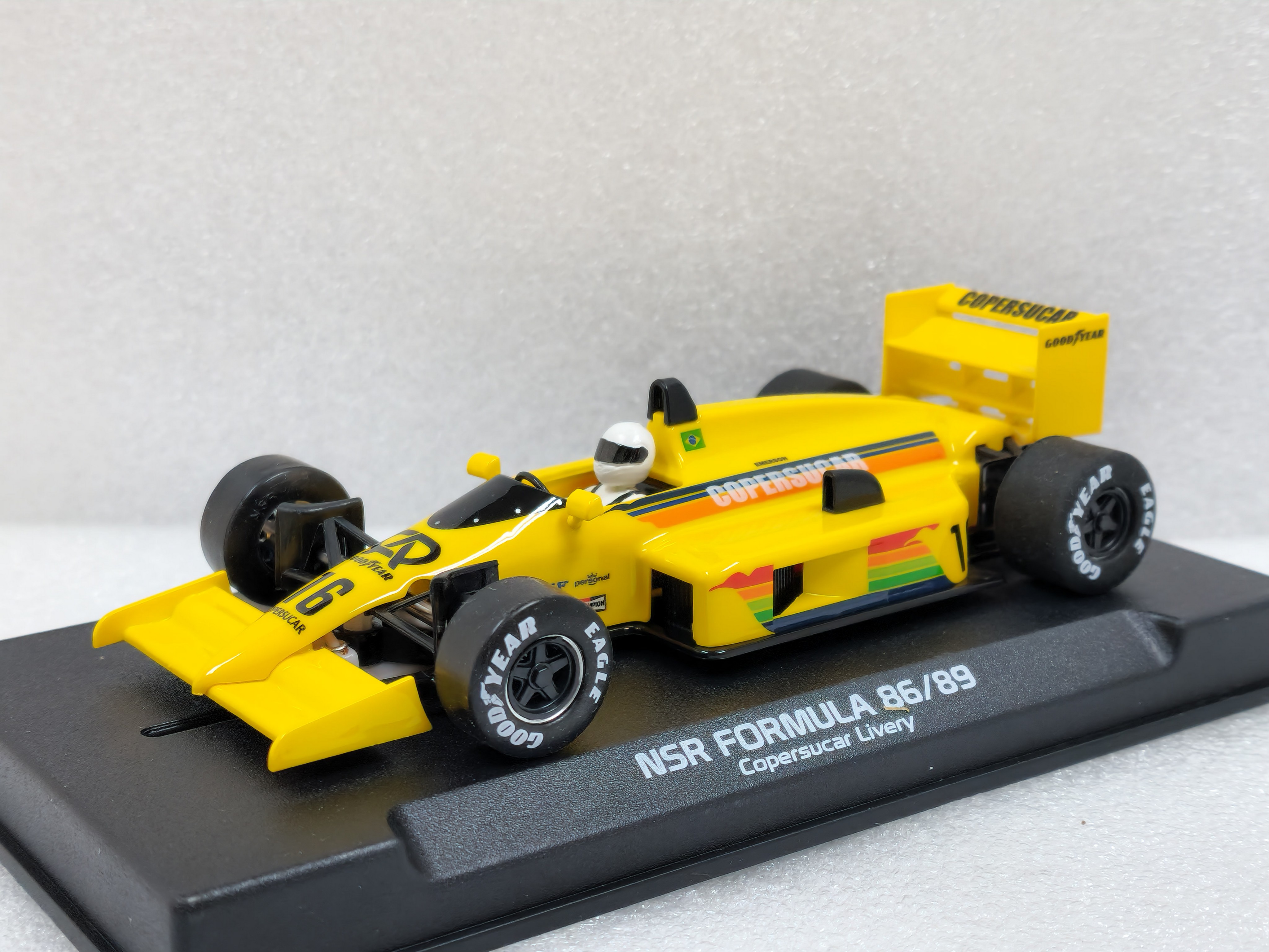 0329IL NSR Formula 86/89 Fittipaldi Copersucar, #16 1:32 Slot Car