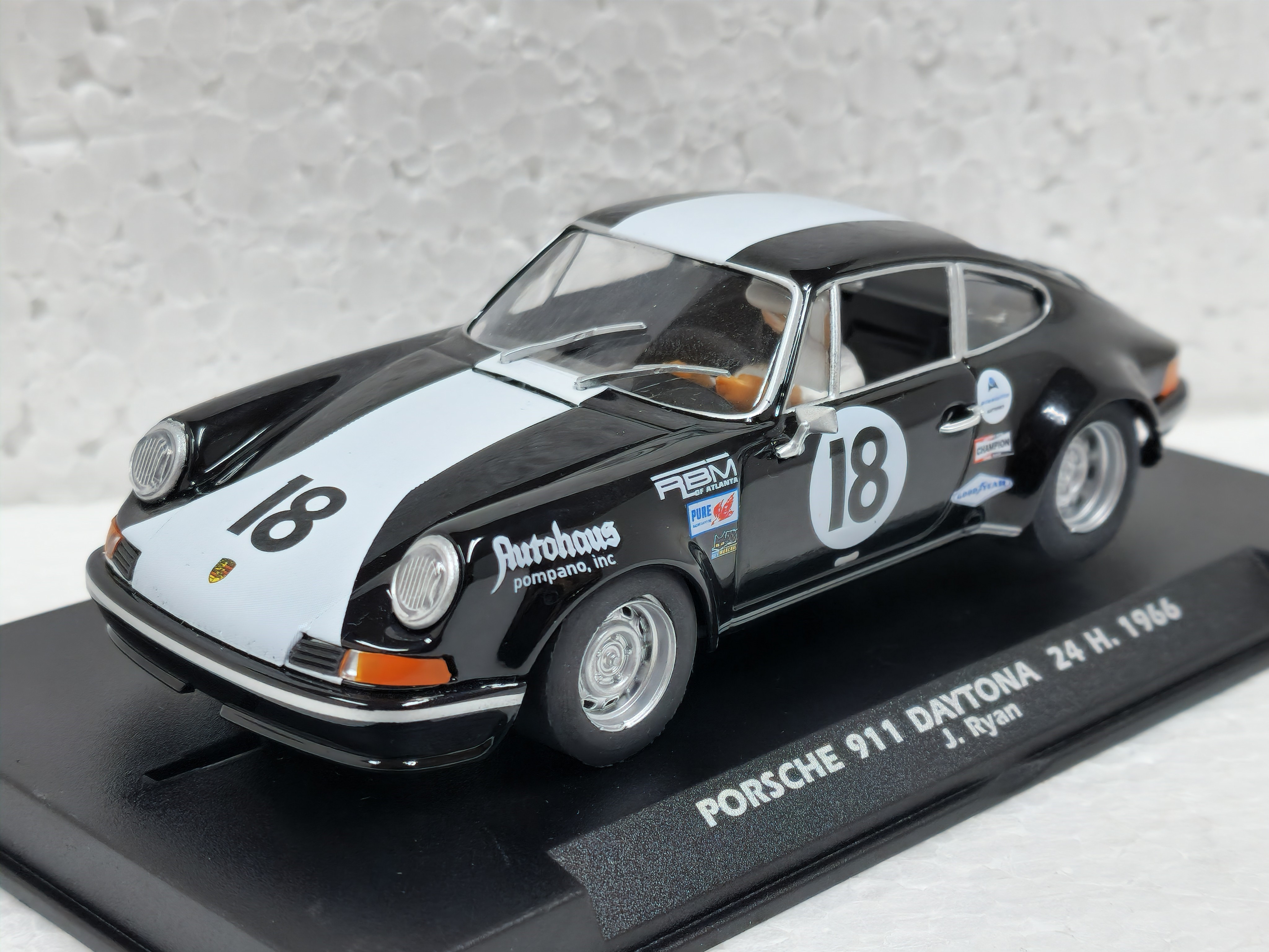 ⑧スロットカー Flyslot ポルシェ911 RSR 1973 62号1/32 ◇スロットカー メーカー別 【新着順・お奨め商品】 【全件表示