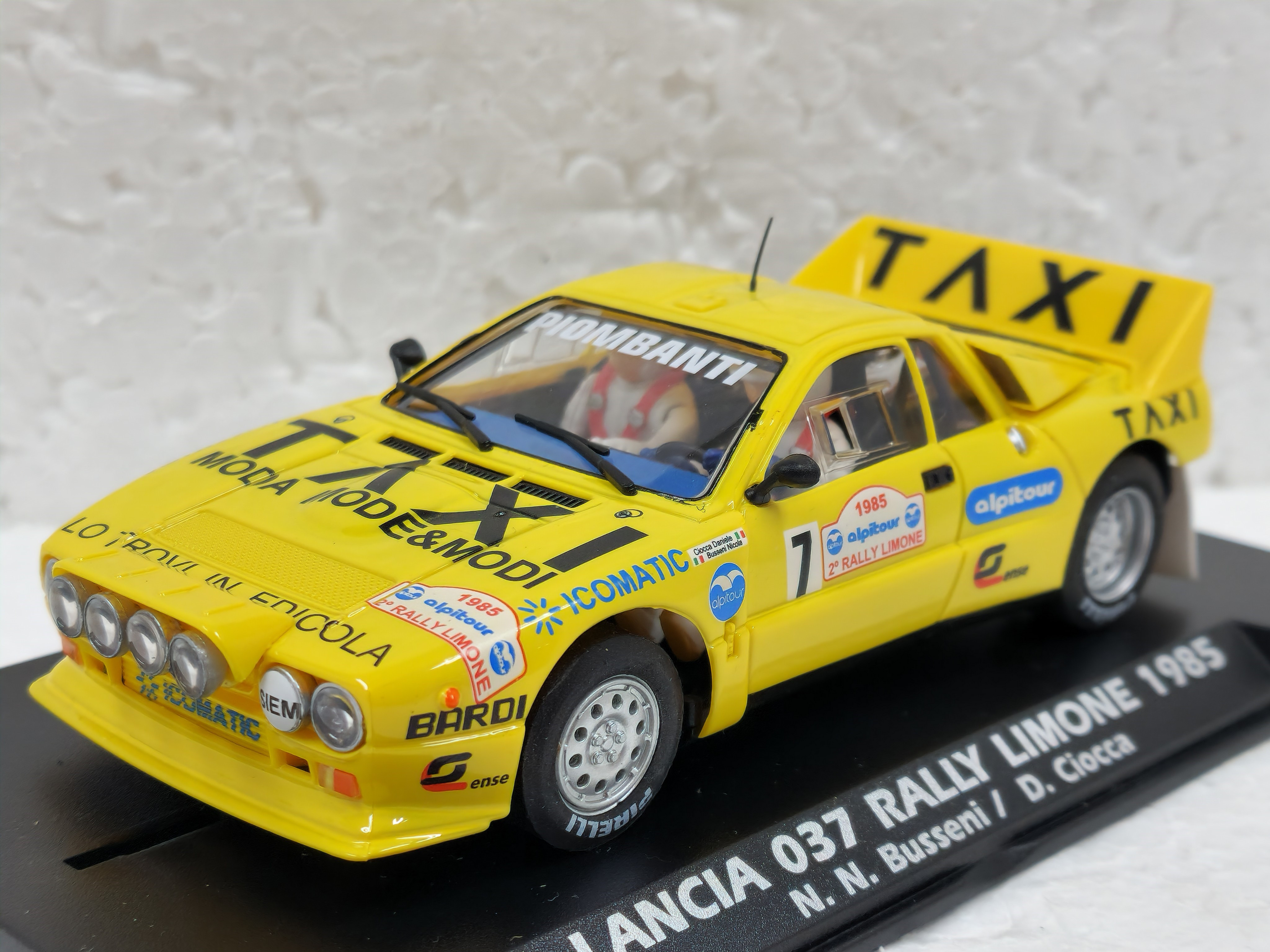 A2042 Fly Lancia 037 Rally Limone 1985, #7 1:32 Slot Car - Great