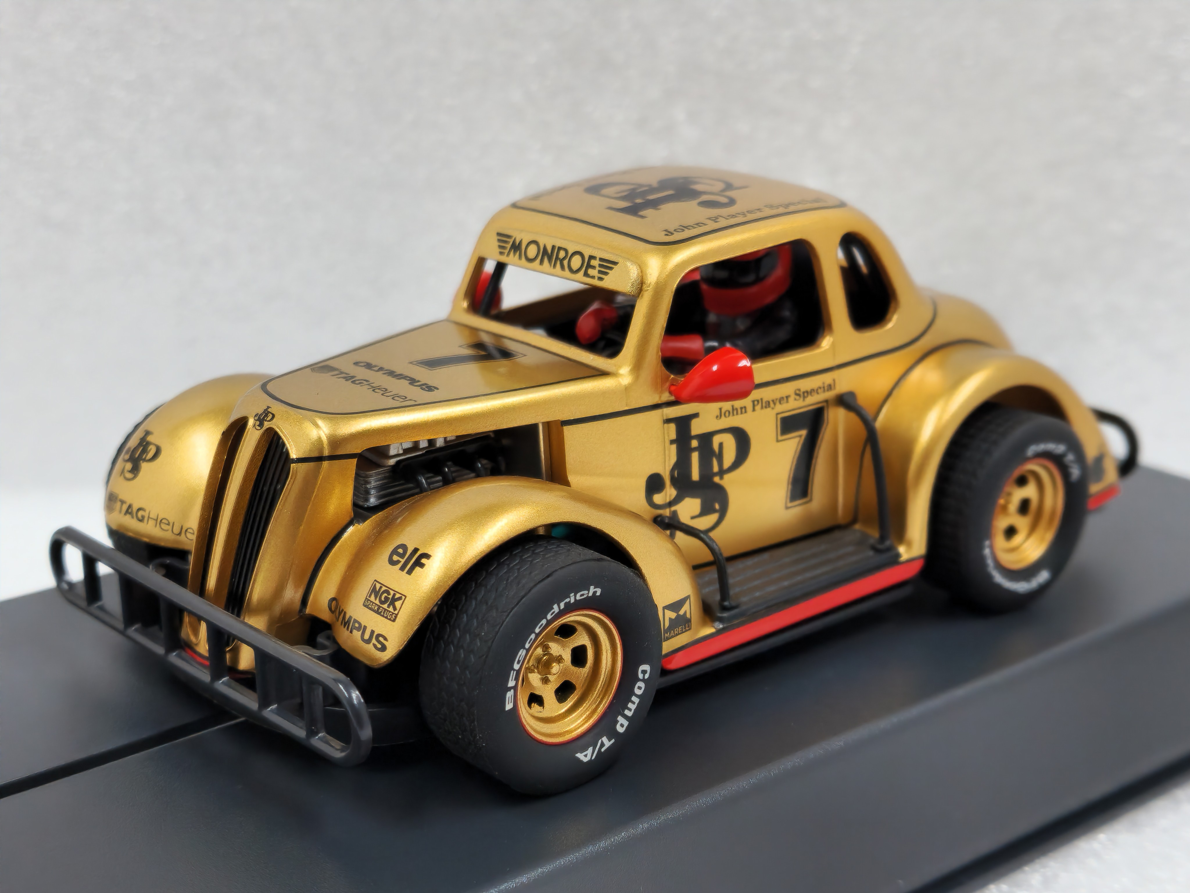 P180-DS Pioneer Legends Racer '37 Dodge Coupe John Player Special