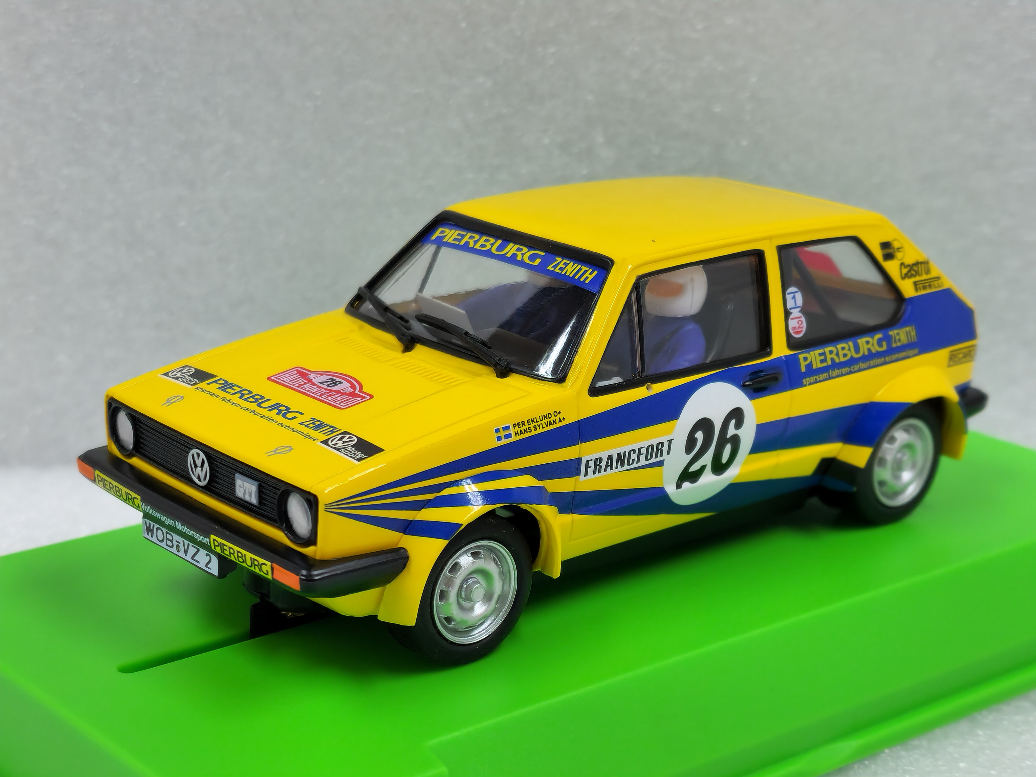 51903 Avant Slot VW Golf Mk1 Pierburg #26 1:32 Slot Car - Great