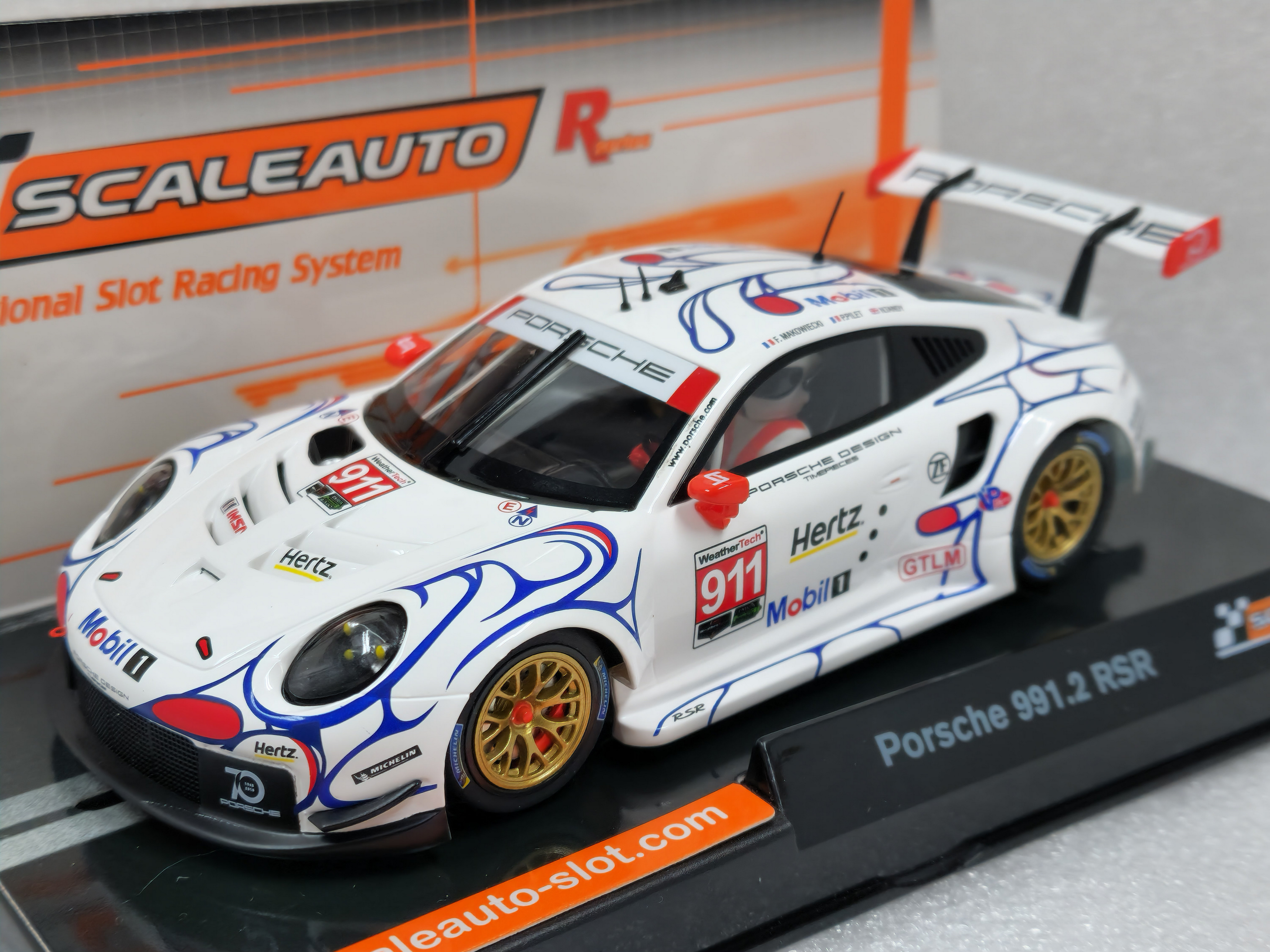 SC-6244R Scaleauto Porsche 911 RSR GT3 Mobil 1 Petit Le Mans 2018