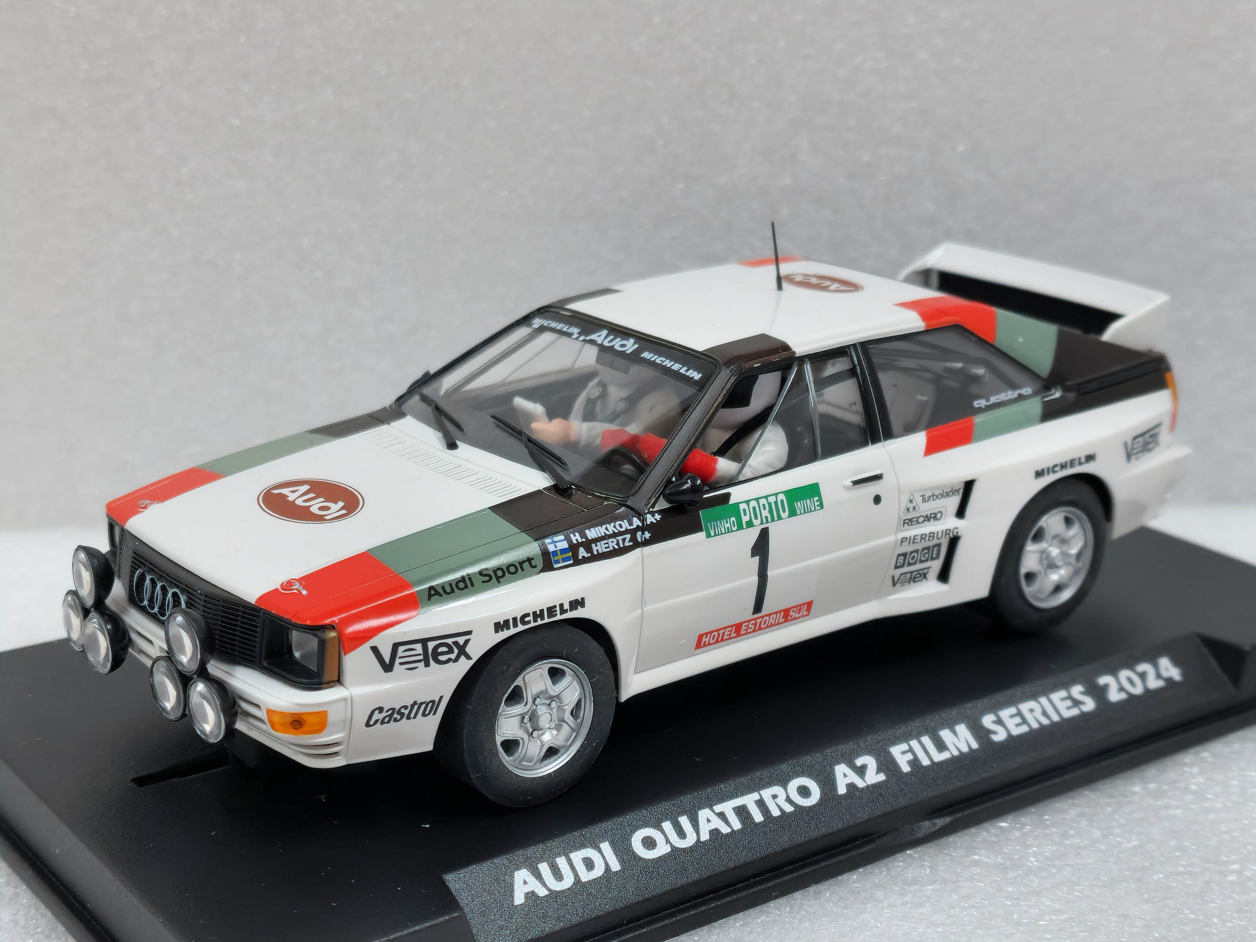 FLYE2084-1__00113.1718878006.