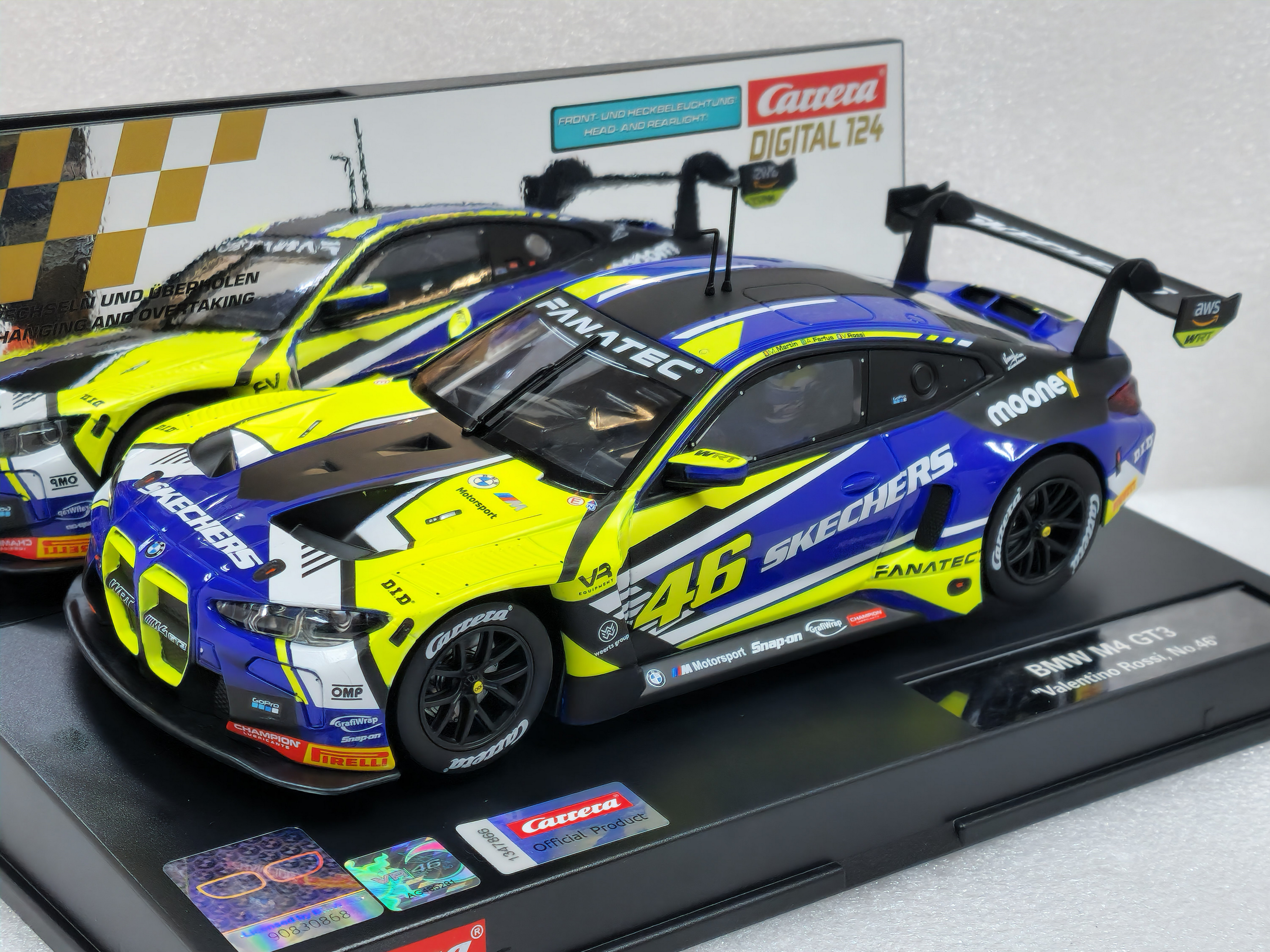 23969 Carrera Digital 124 BMW M4 GT3 Valentino Rossi, #46 1:24