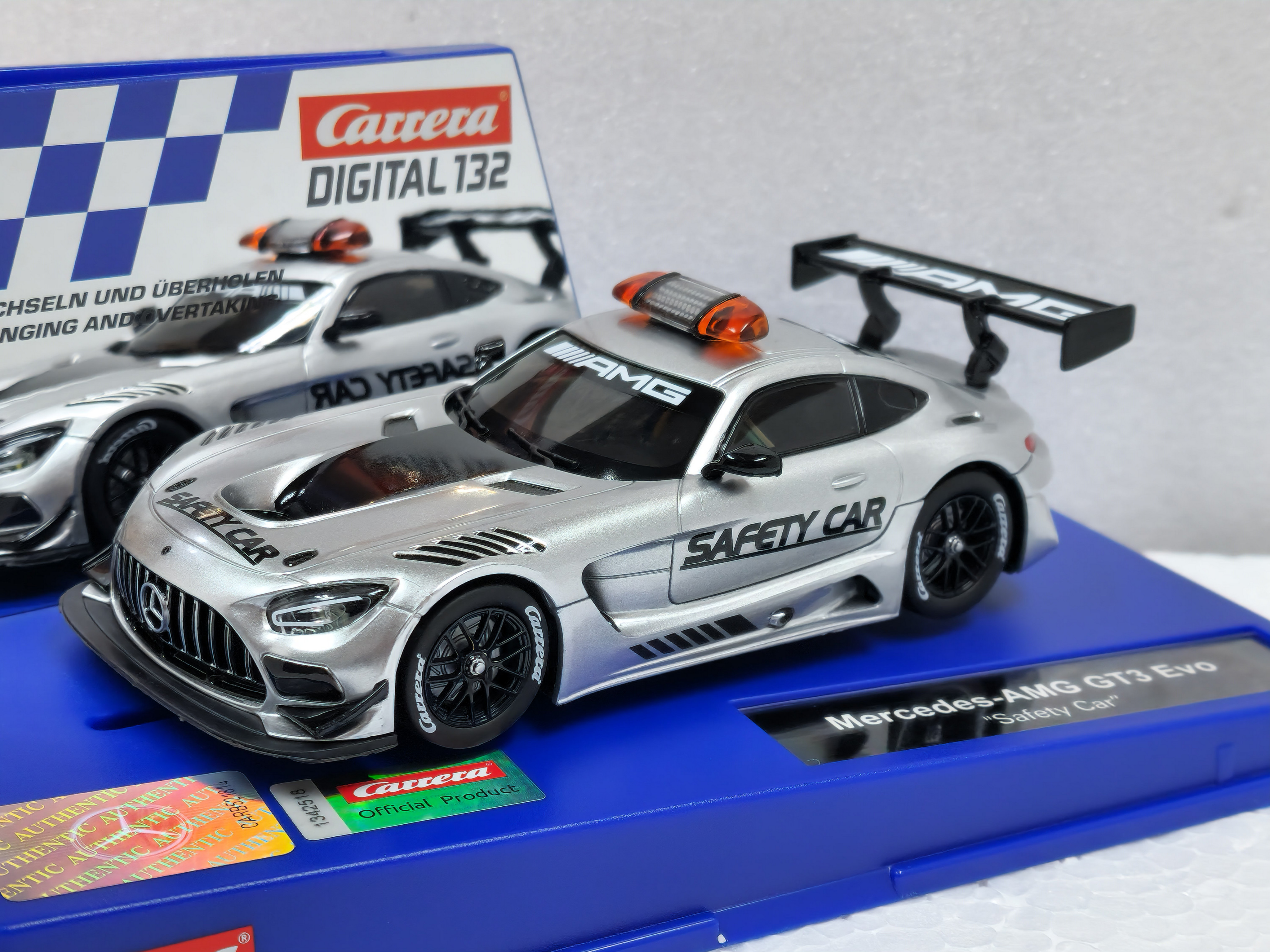 32016 Carrera Digital 132 Mercedes AMG GT3 Evo Safety Car 1:32