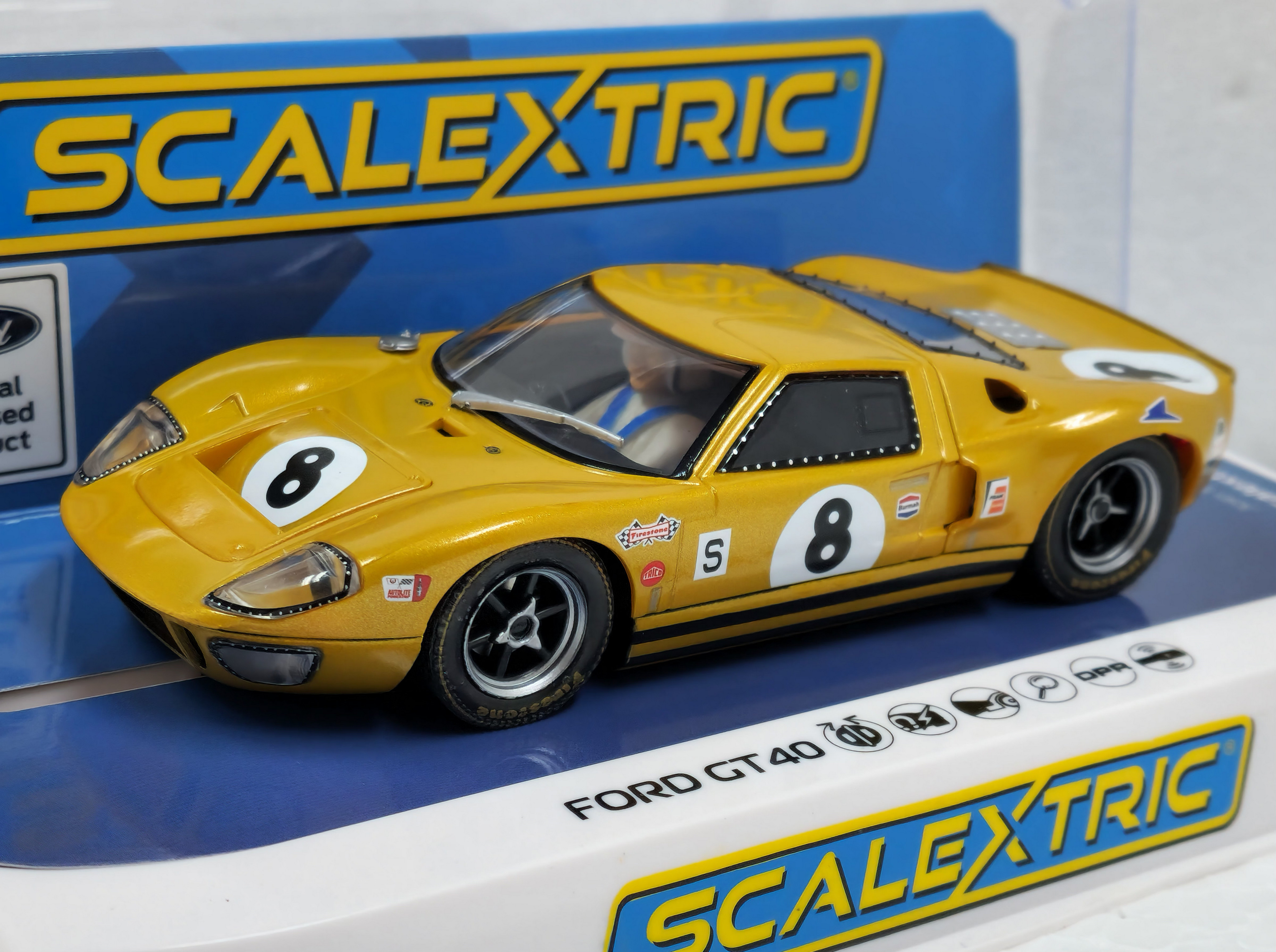 C4495 Scalextric Ford GT40 BOAC 500 1968, Terry Drury and Keith