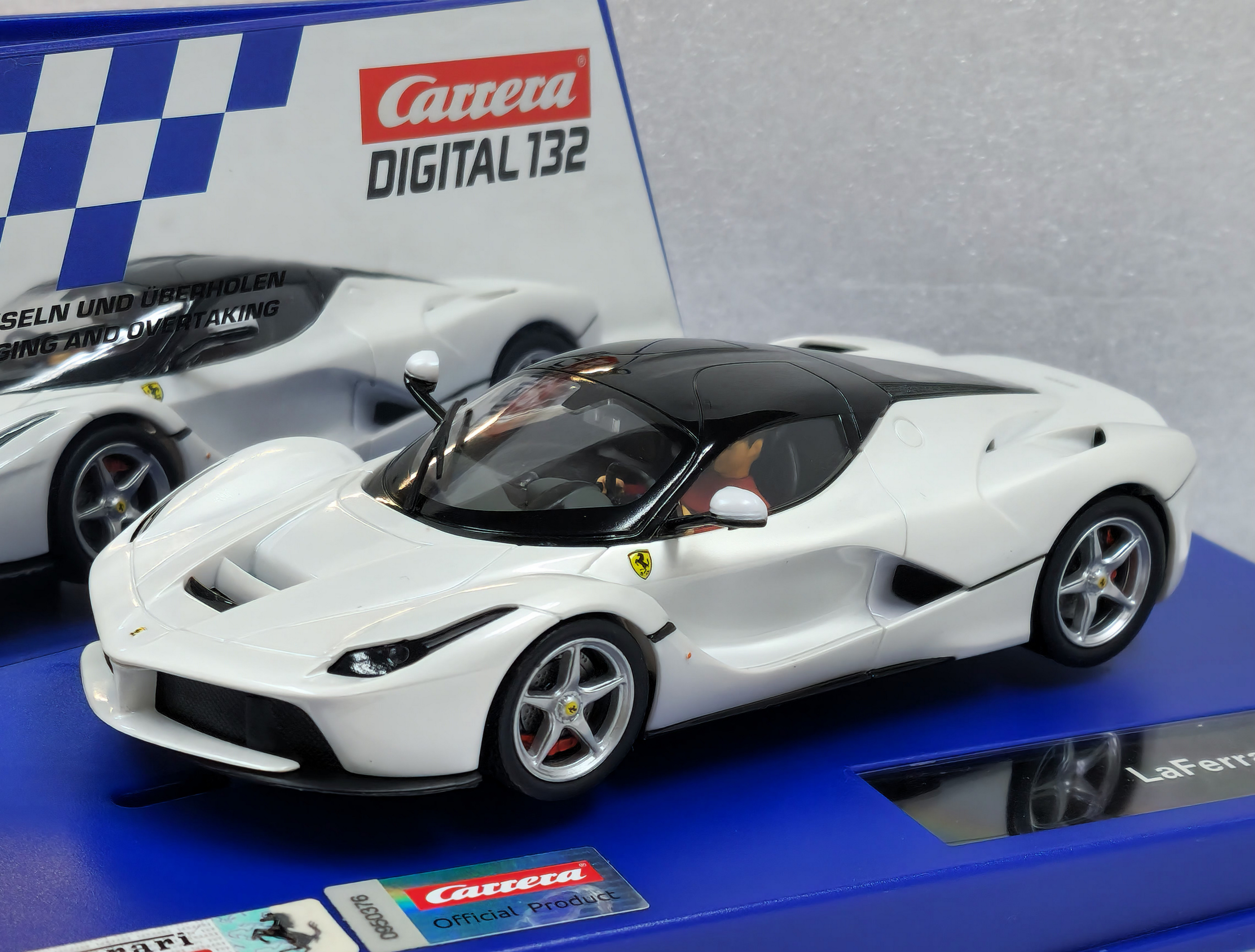 30712 Carrera Digital 132 La Ferrari White/Metallic 1:32 Slot Car
