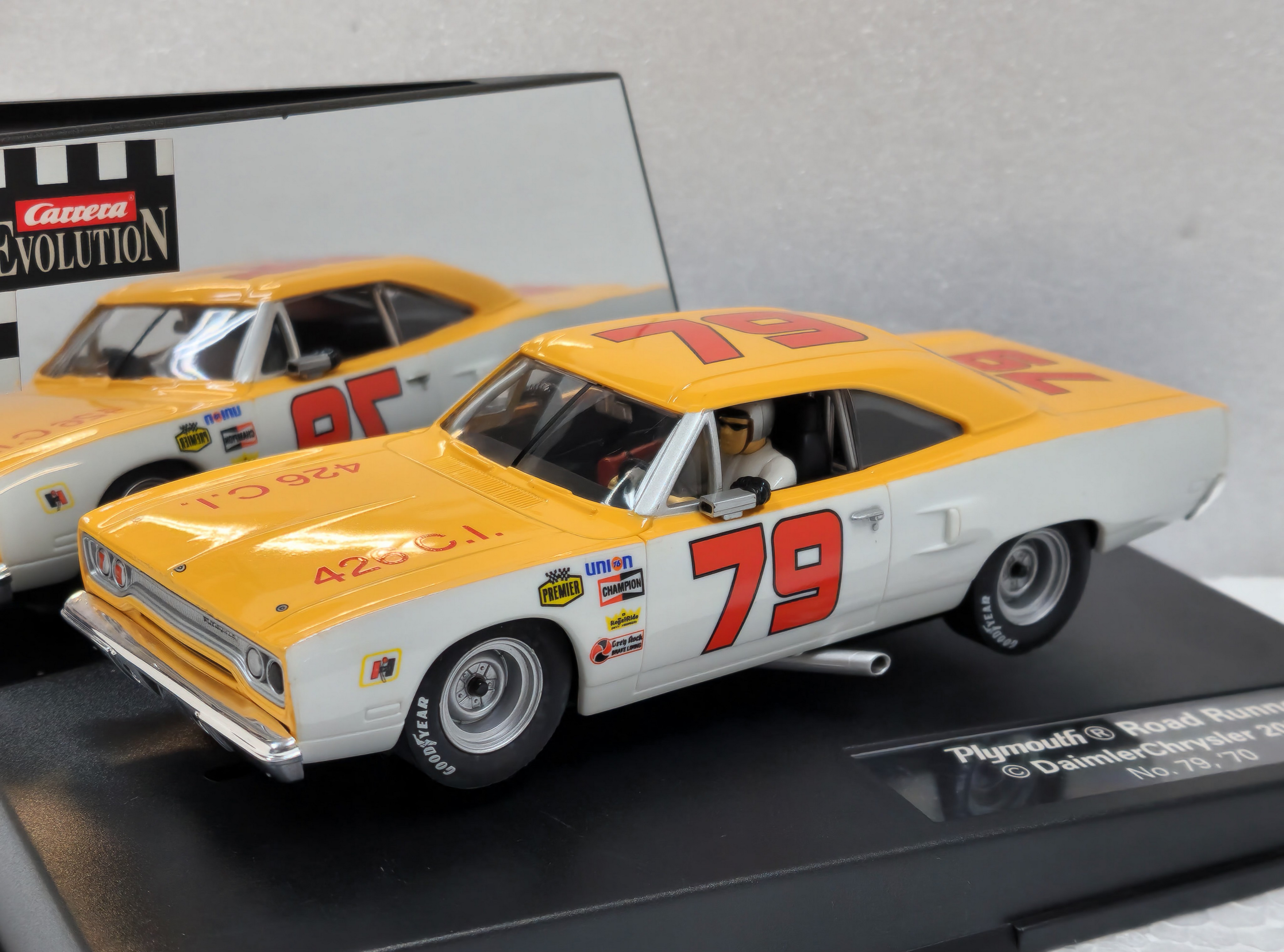 CARRERA25742-1__10533.