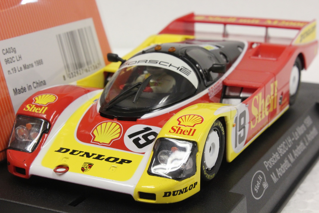 SICA03G Slot.it Porsche 962C LH Le Mans 1988 #19, 1:32