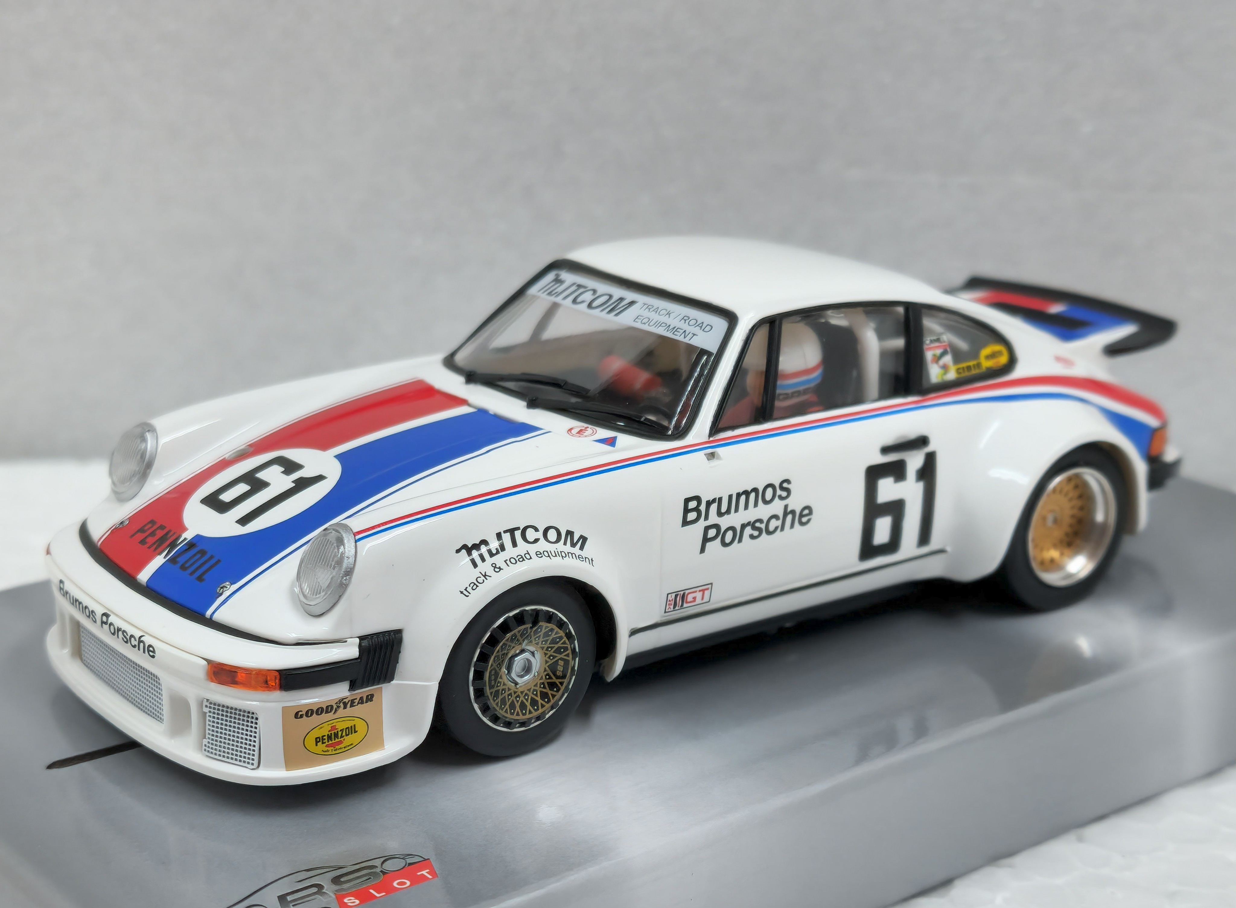 RS0268 RevoSlot Porsche 934/5 Brumos 24h Daytona 1977, #61 1:32