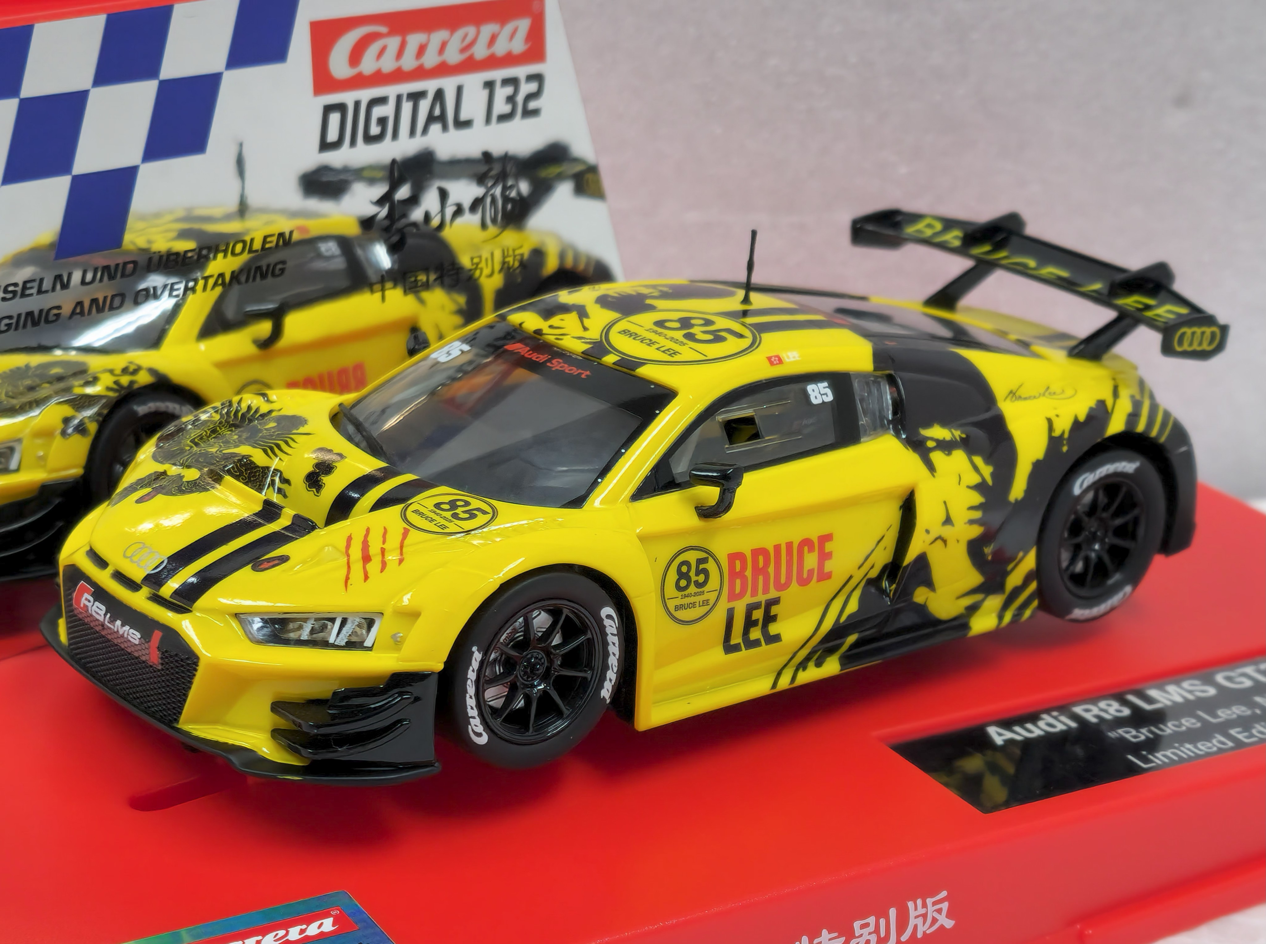 27845 Carrera Digital 132 Audi R8 LMS GT3 DTM Bruce Lee Limited