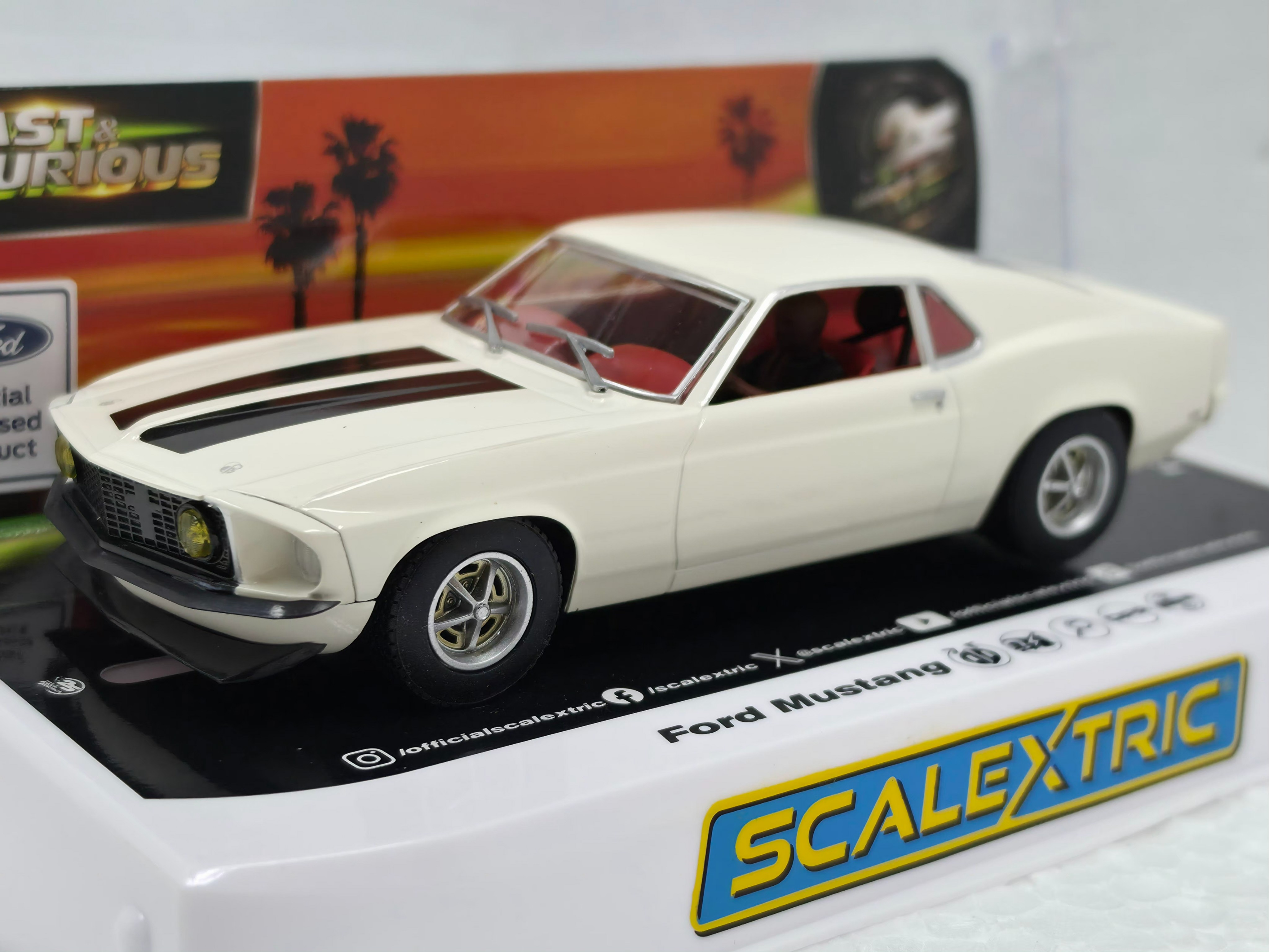 ミニカー SCALEXTRIC Ford Mustang AL COSTNER 1/3 C4664 Scalextric Ford Mustang Fast and Furious 6 1:32 Slot Car