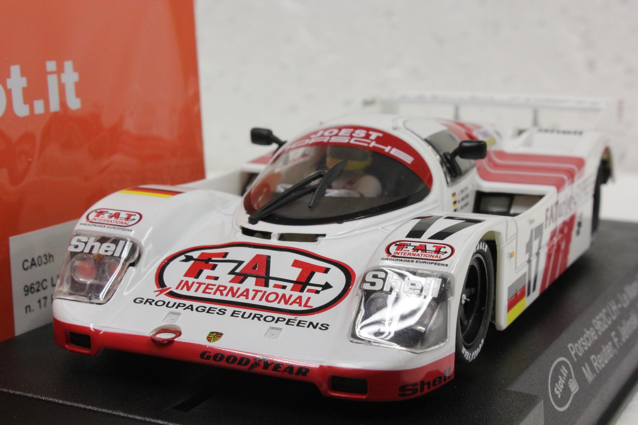 SICA03H Slot.it Porsche 962C LH Le Mans 1993 #17, 1:32 Slot Car