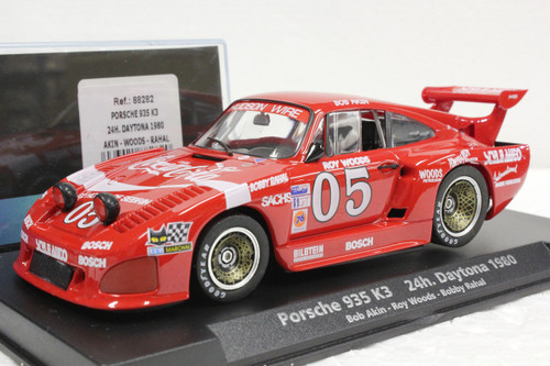 なんの本かなw 88282 Fly Porsche 935 K3 24H Daytona 1980 1:32 Slot Car - Great