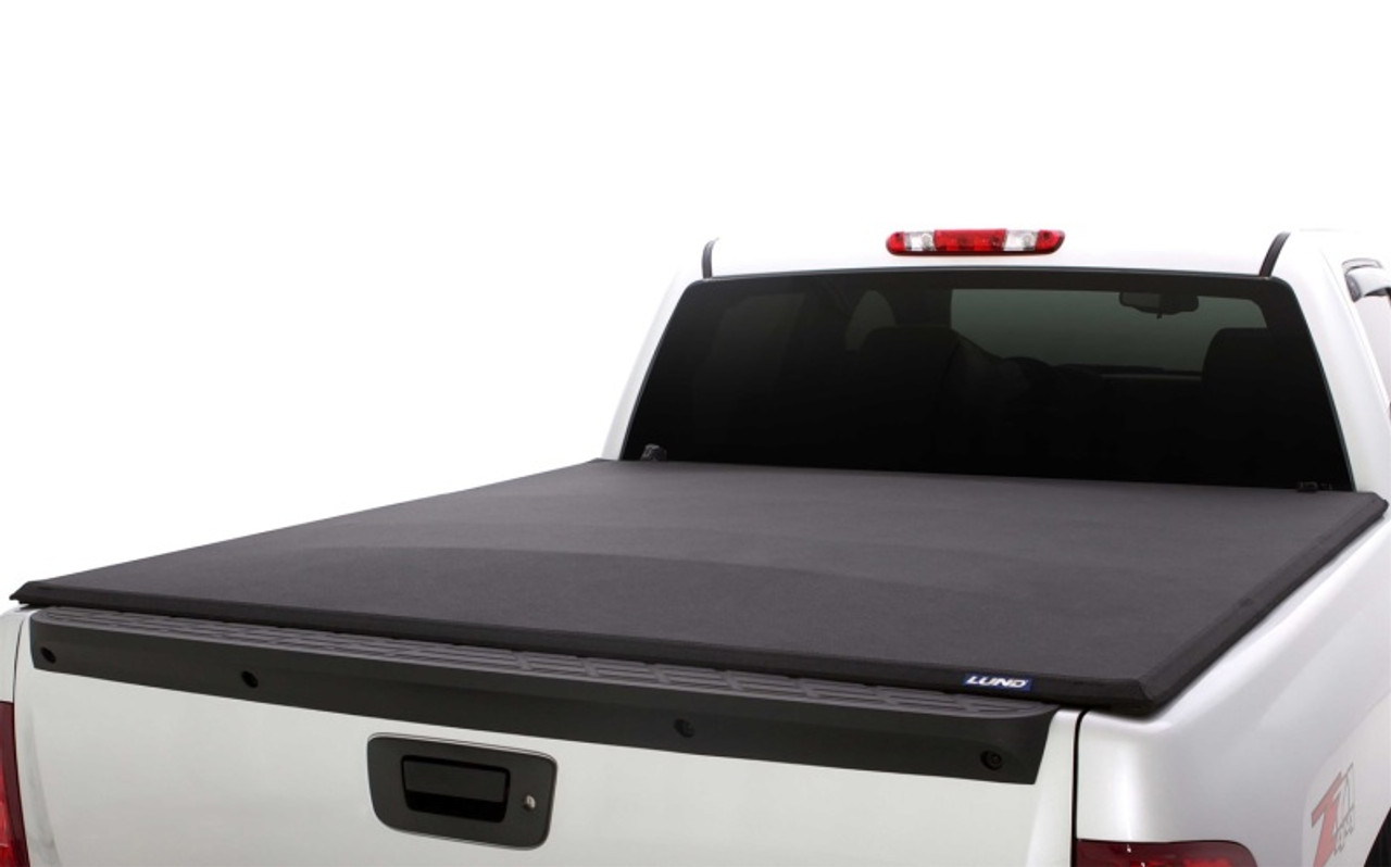Lund 07-17 Chevy Silverado 1500 (6.5ft. Bed) Genesis Elite Roll Up Tonneau Cover - Black - 96893 Photo - Primary
