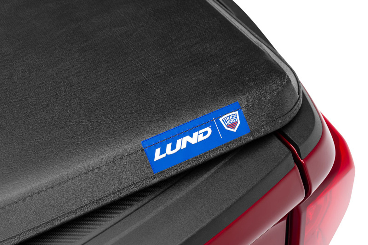 Lund 02-17 Dodge Ram 1500 Fleetside (6.4ft. Bed) Hard Fold Tonneau Cover - Black - 969250 Photo - Close Up