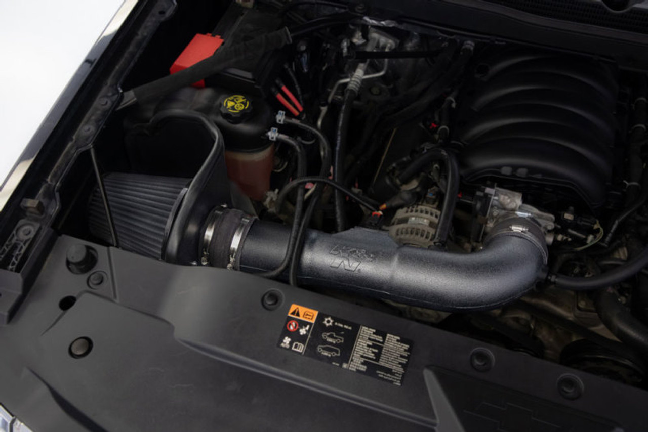 K&N 14-18 Chevrolet/GMC 1500 V8 5.3L/6.2L Performance Air Intake System - 30-3082 Photo - Mounted