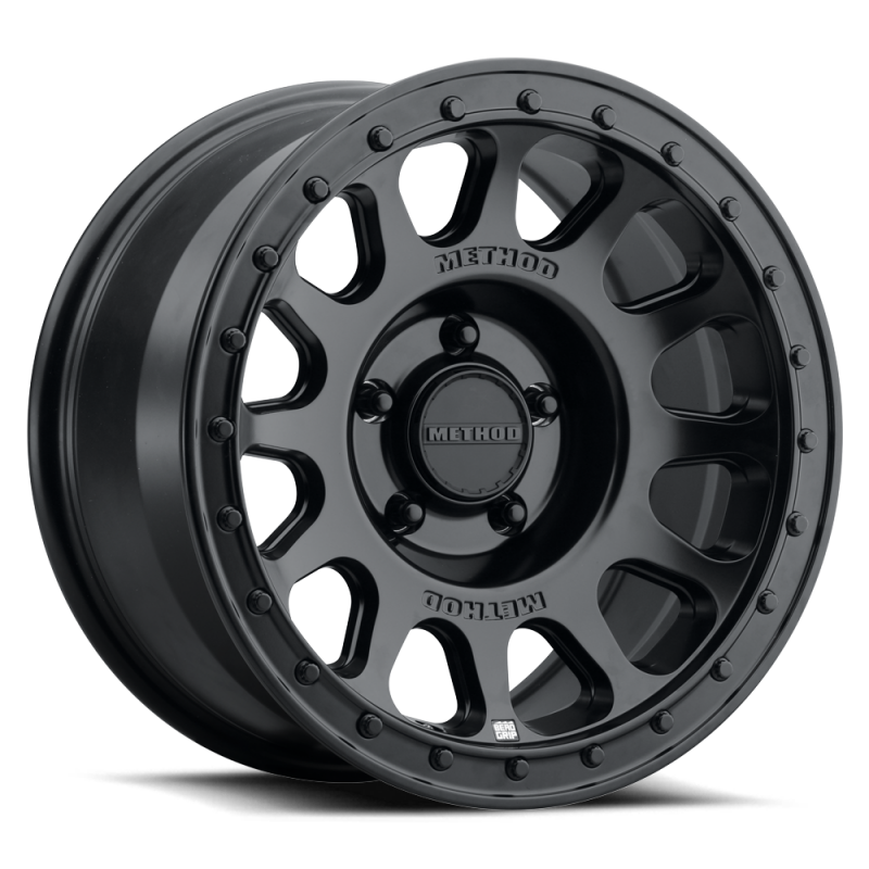 Method MR709 HD Bead Grip 17x 8.5in / ET0 / 5x5 BP / 71.5mm Bore - Black Wheel - MR70978550500H Photo - Close Up